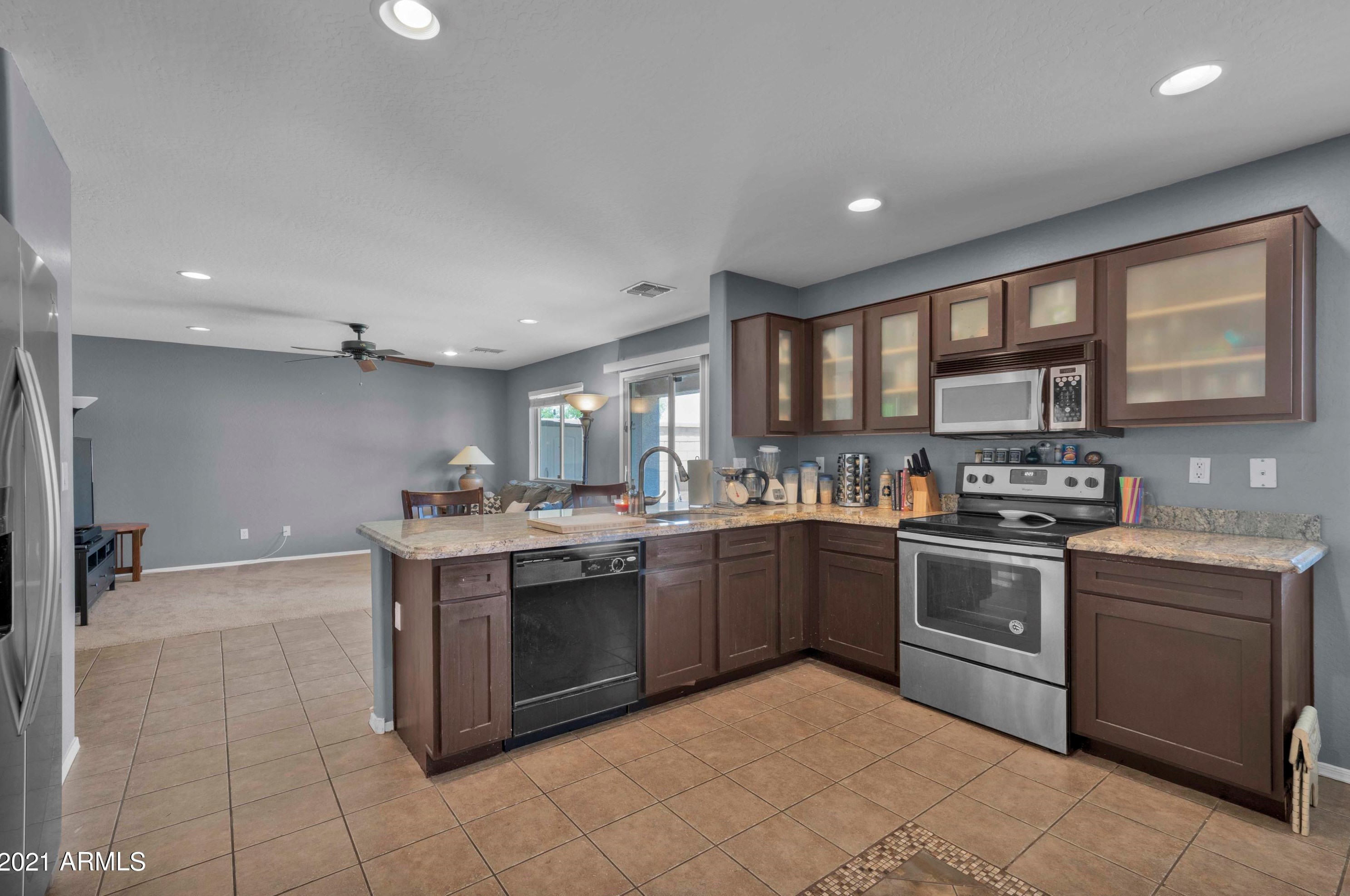 10716 Taft St, Phoenix AZ  85037-1095 exterior