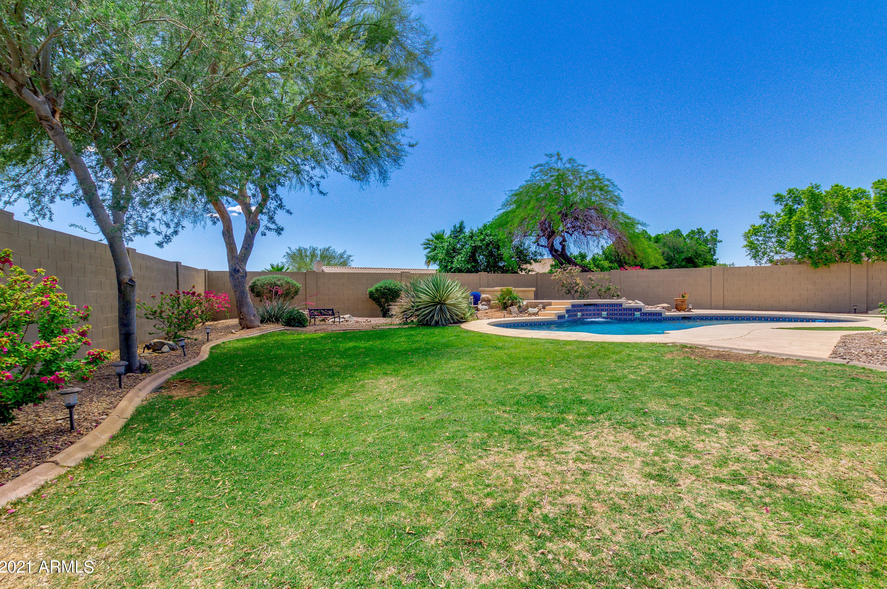 1311 Muirwood Dr, Phoenix AZ  85045-0602 exterior