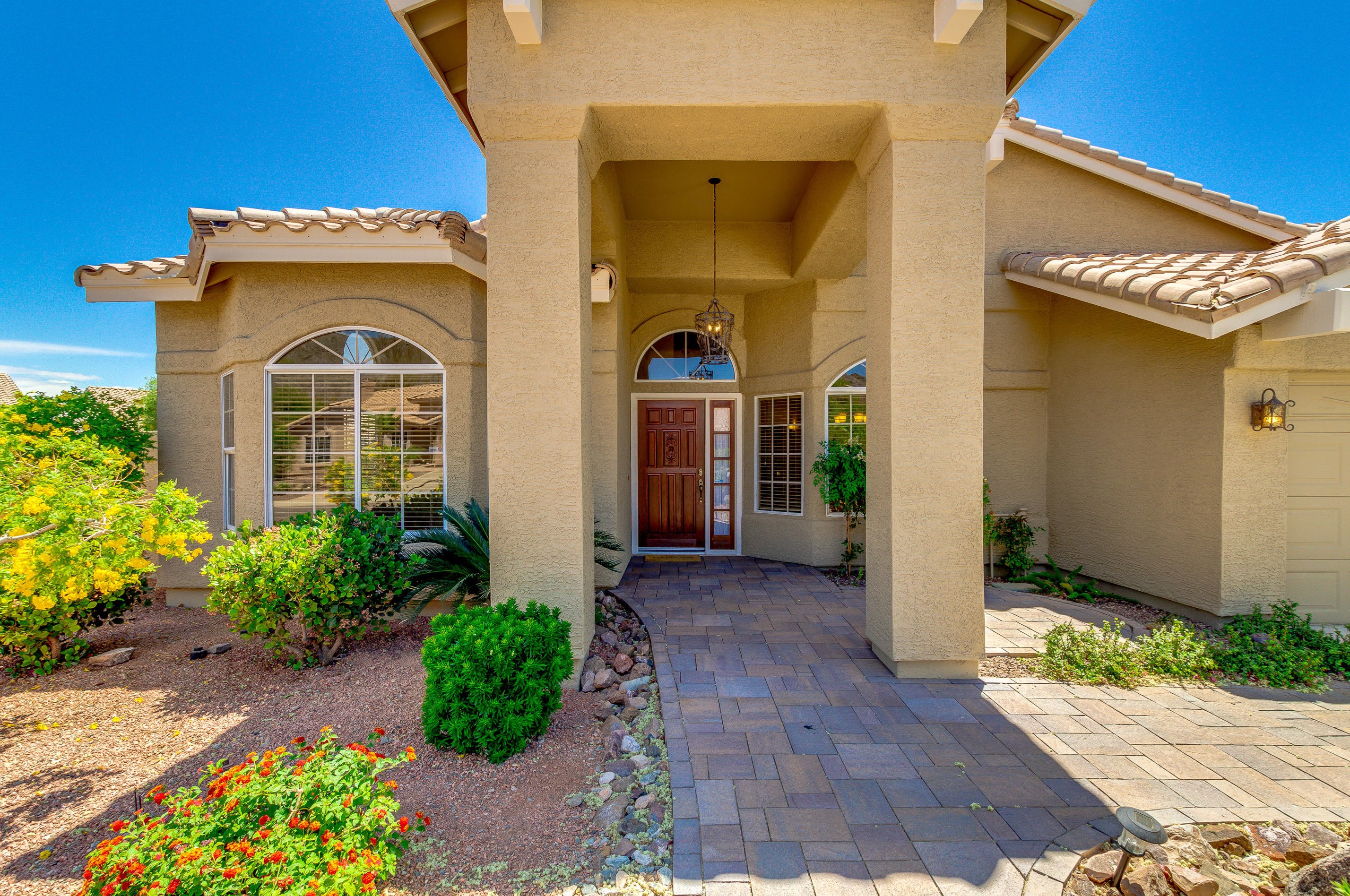 1311 Muirwood Dr, Phoenix AZ  85045-0602 exterior