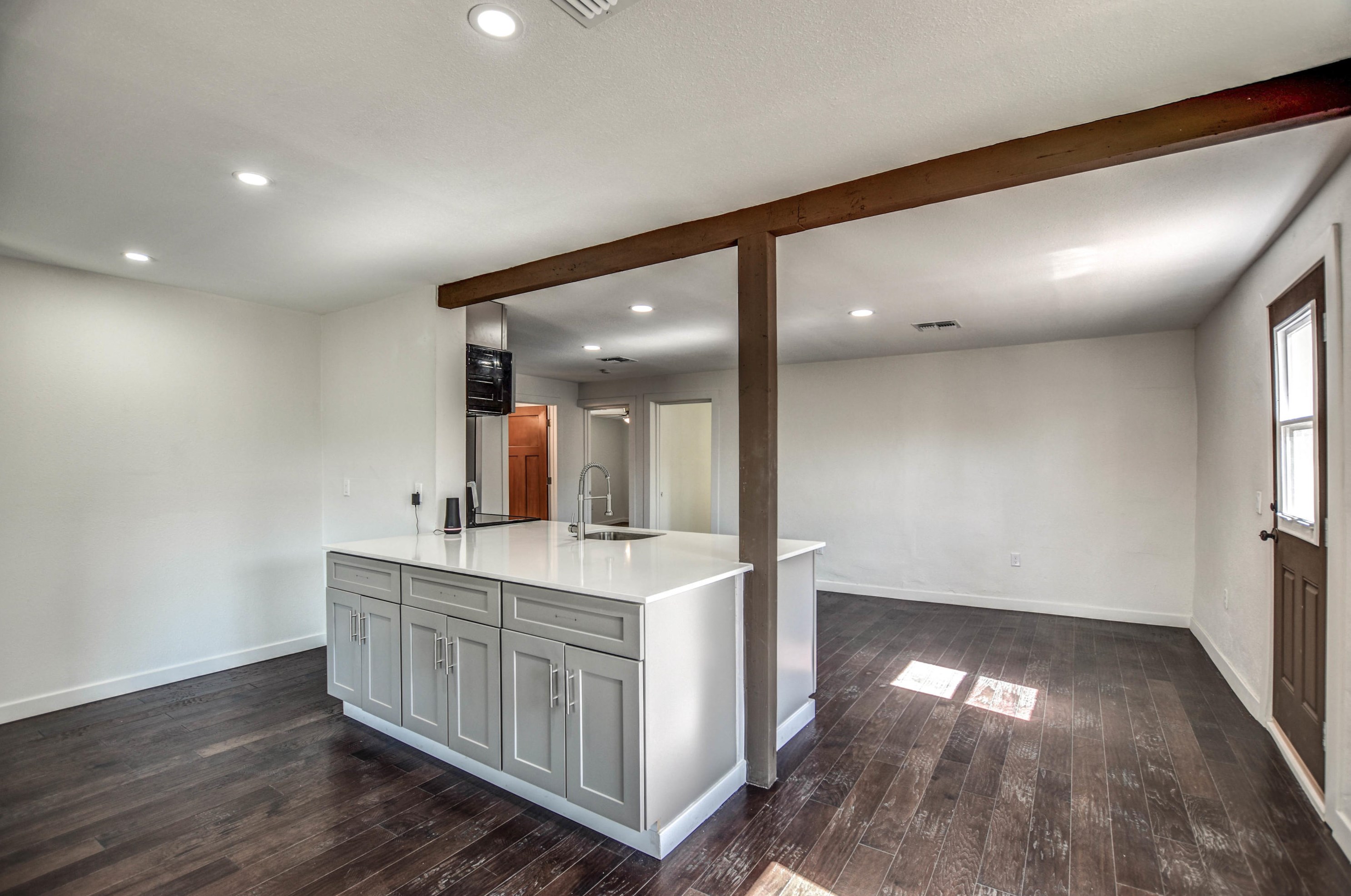 2730 Myrtle Ave, Phoenix AZ  85051-7535 exterior