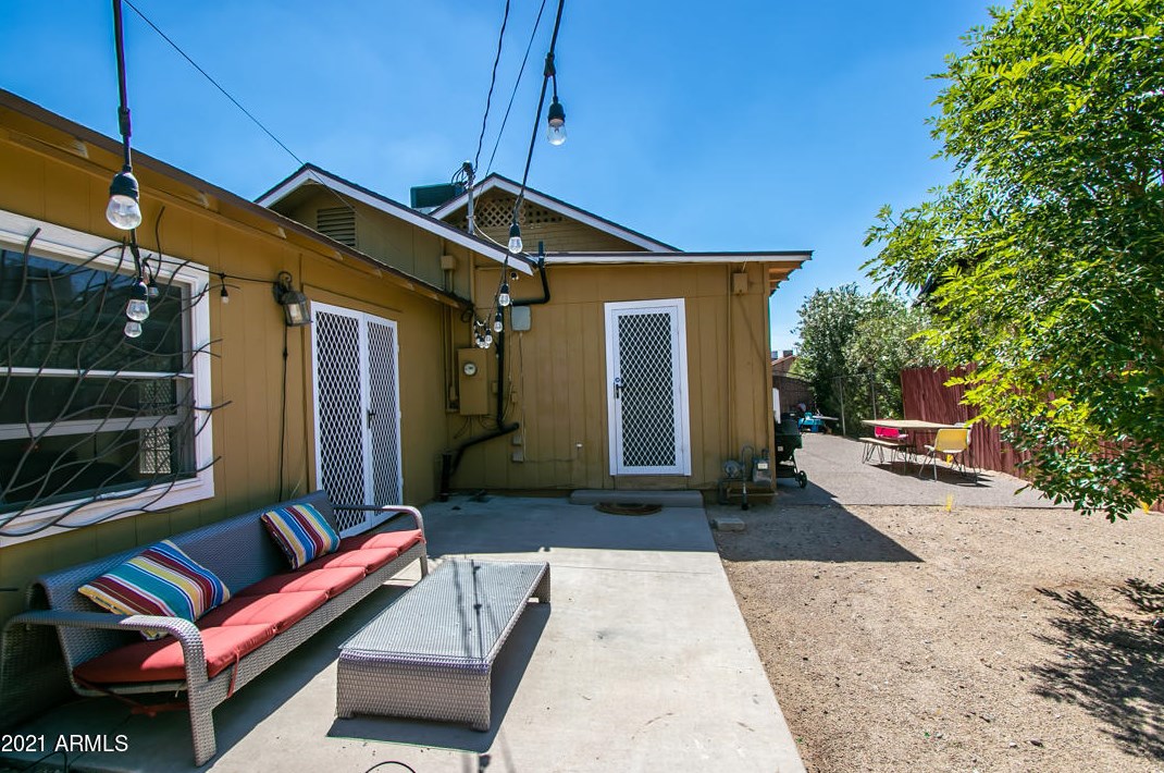 2041 Mitchell St, Phoenix AZ  85006-2188 exterior