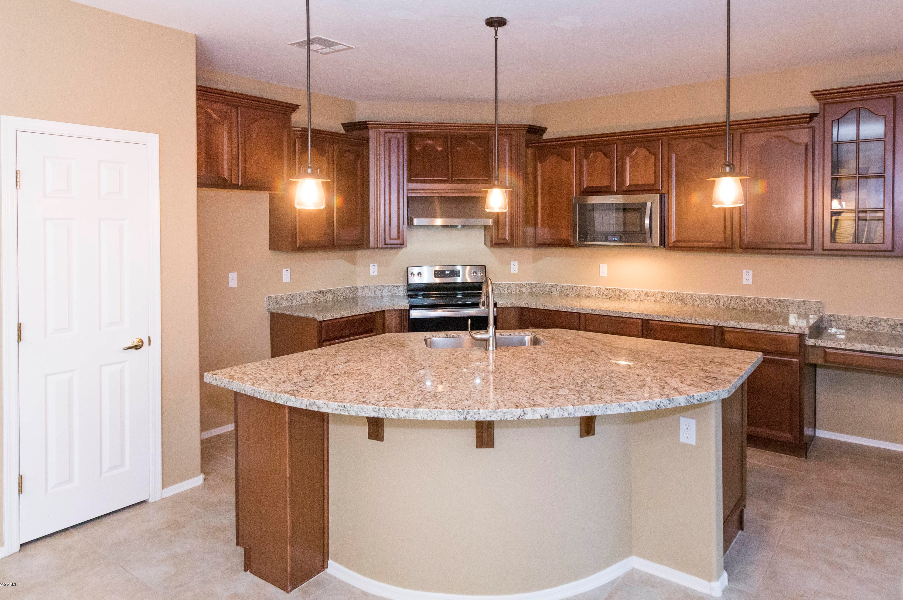 15011 W Mercer Ln, Sun City, AZ 85379