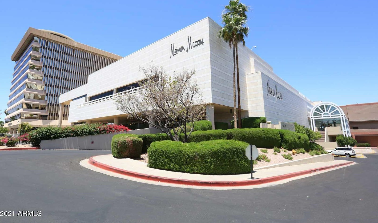7777 Main St, Scottsdale AZ  85251-4642 exterior