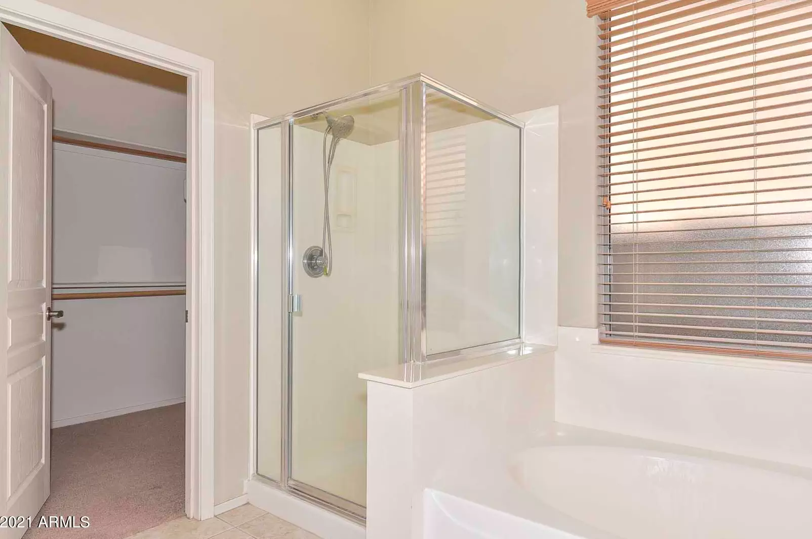 25403 Hackberry Dr, Phoenix AZ 85083-2452 exterior