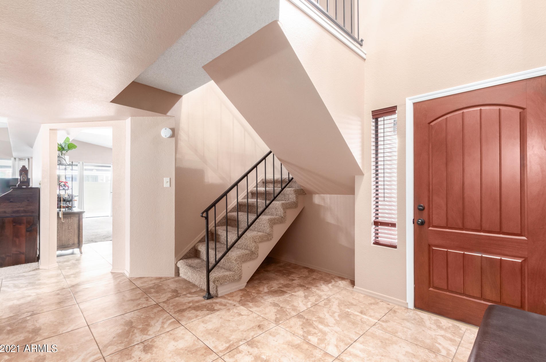 10020 Montecito Ave, Phoenix AZ  85037-5613 exterior