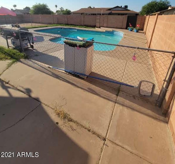 3848 Garden Dr, Phoenix AZ  85029-3138 exterior