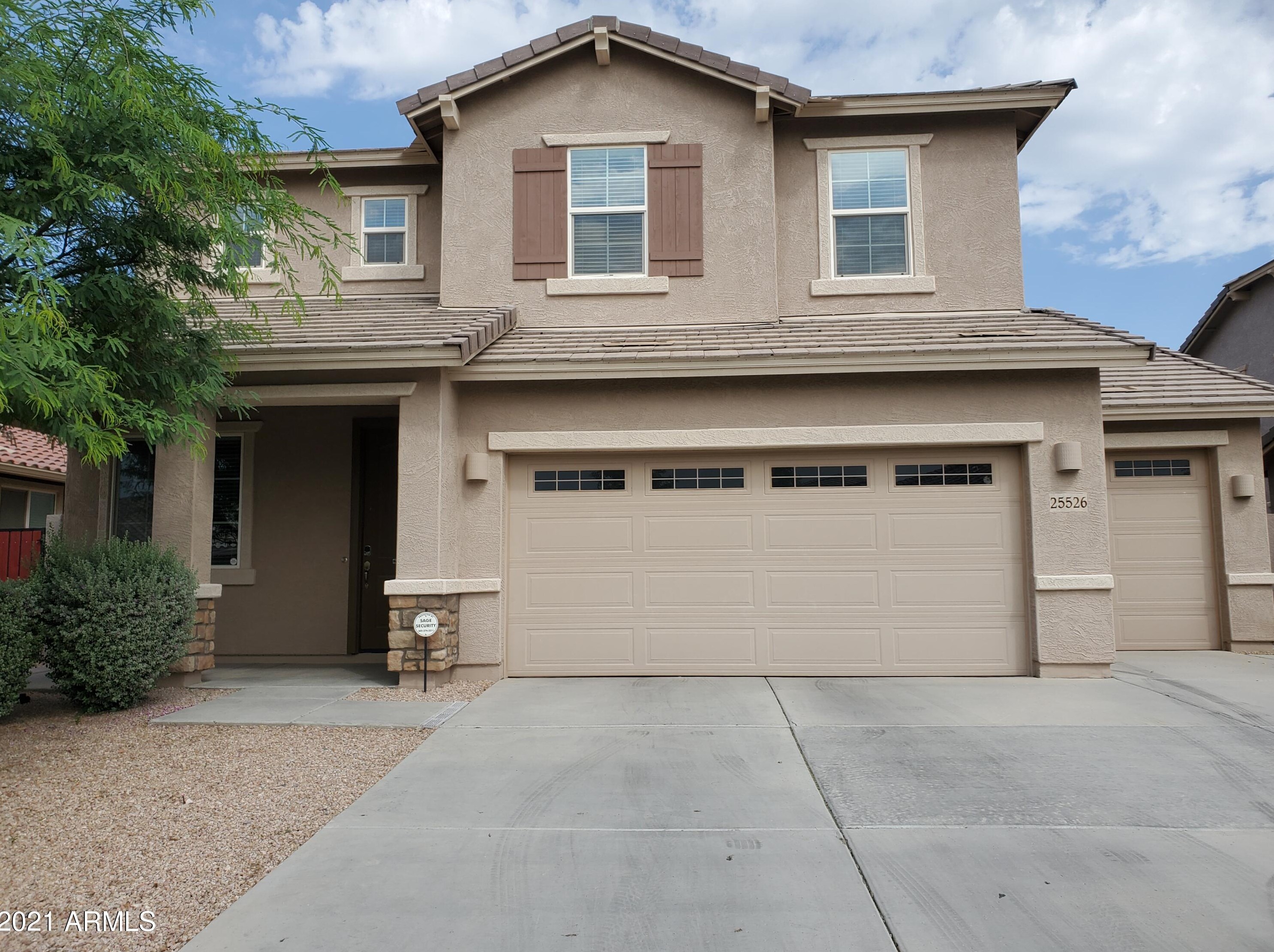 25526 Cinch Dr, Peoria AZ  85383-3520 exterior