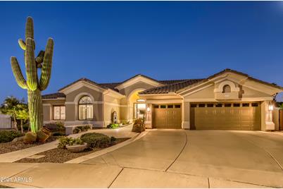 5525 E Beryl Avenue - Photo 1