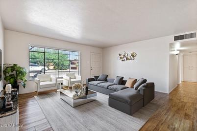 8143 E Whitton Avenue - Photo 1