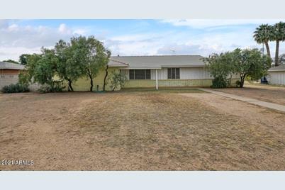 2047 W Windsor Avenue - Photo 1