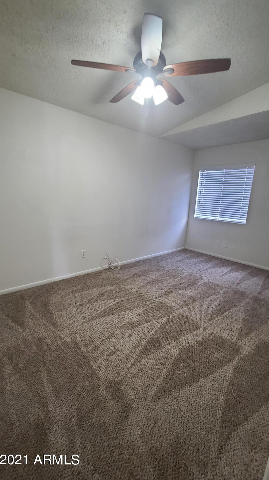 310 Sequoia Dr, Phoenix AZ 85050-3955 exterior