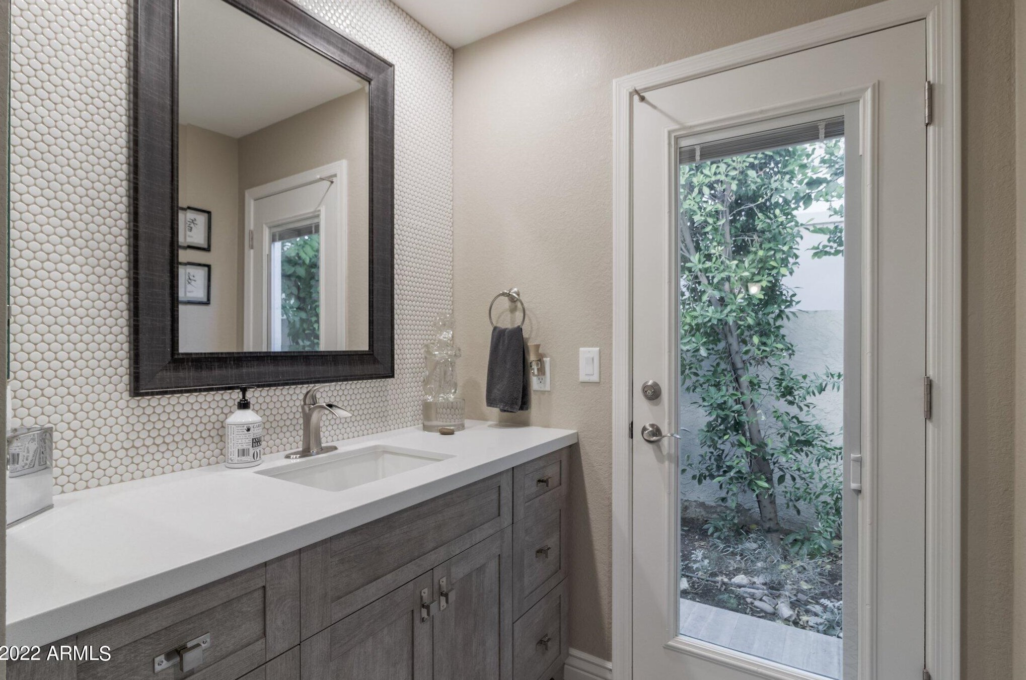 2551 Missouri Ave, Phoenix AZ 85019-4545 exterior