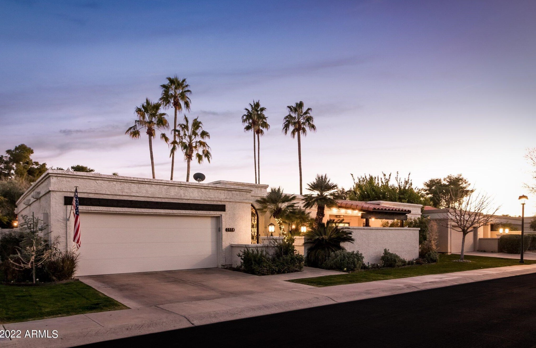 2551 Missouri Ave, Phoenix AZ 85019-4545 exterior