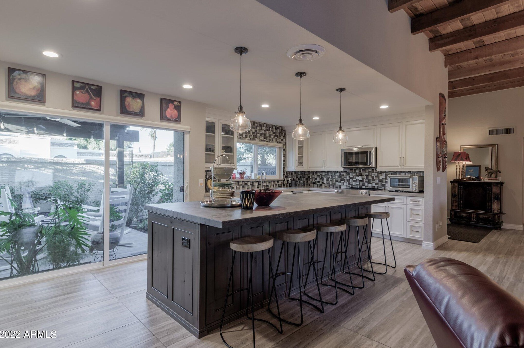 2551 Missouri Ave, Phoenix AZ 85019-4545 exterior