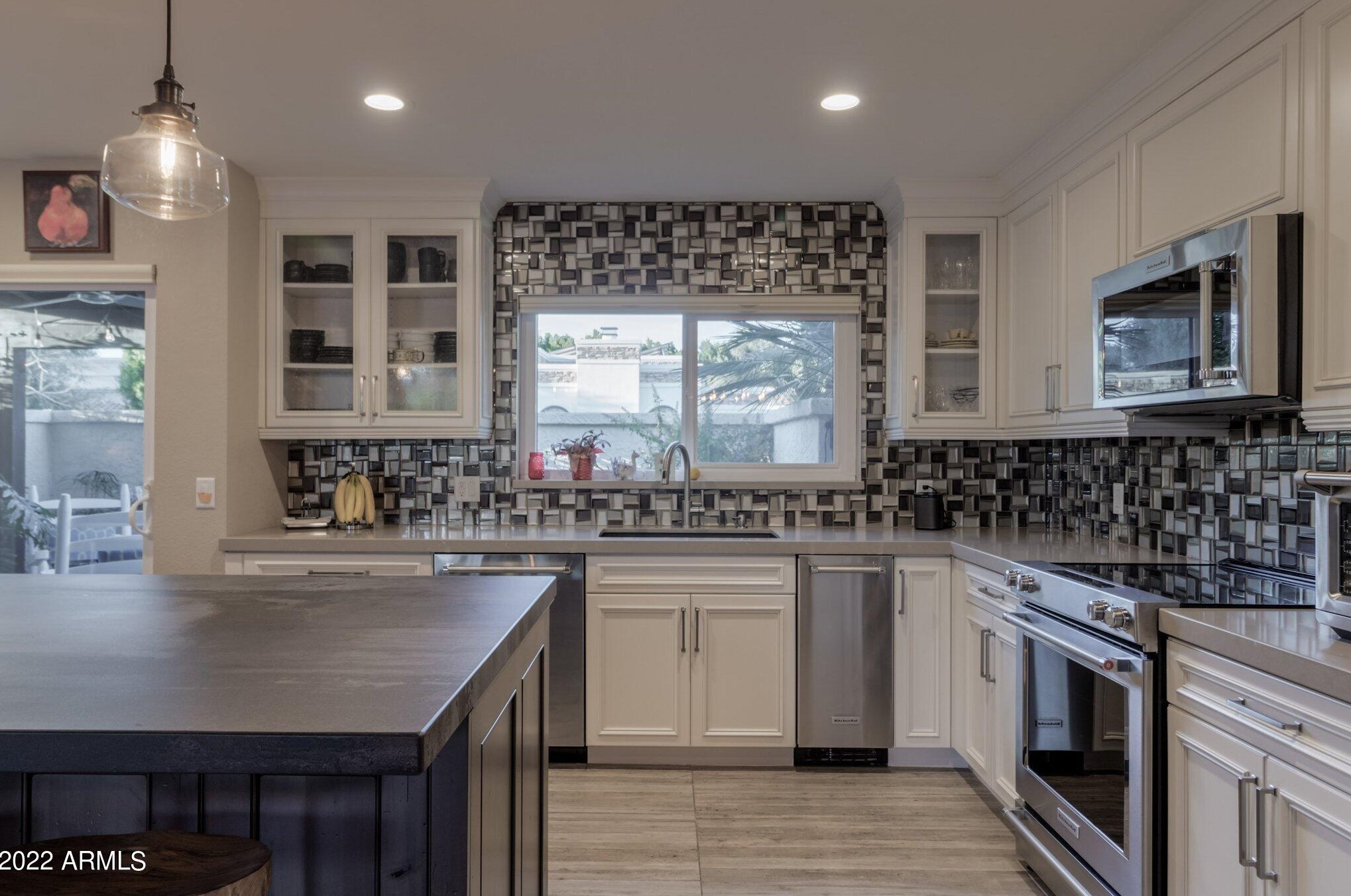 2551 Missouri Ave, Phoenix AZ 85019-4545 exterior