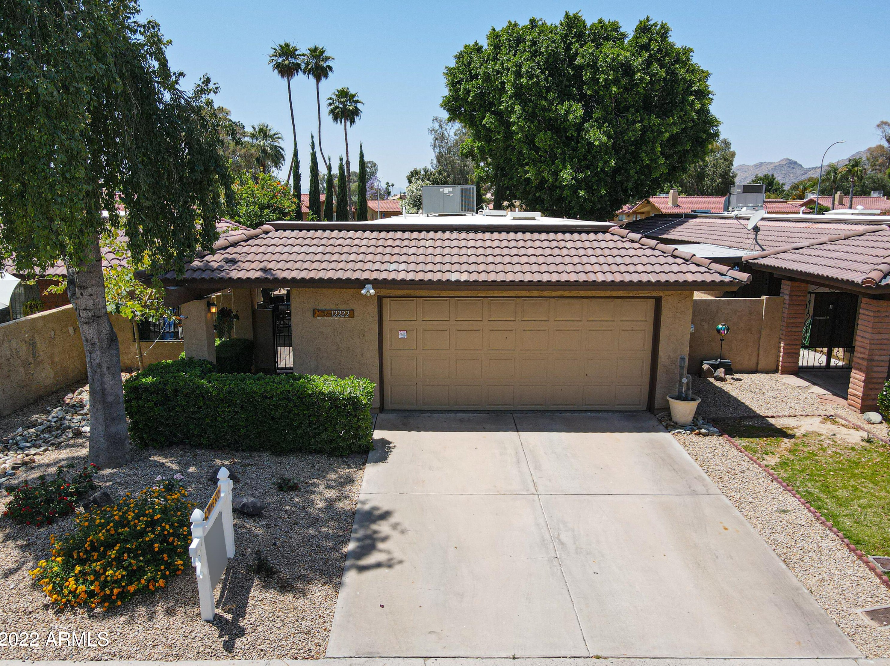 12222 Paiute St, Phoenix AZ 85044-2112 exterior