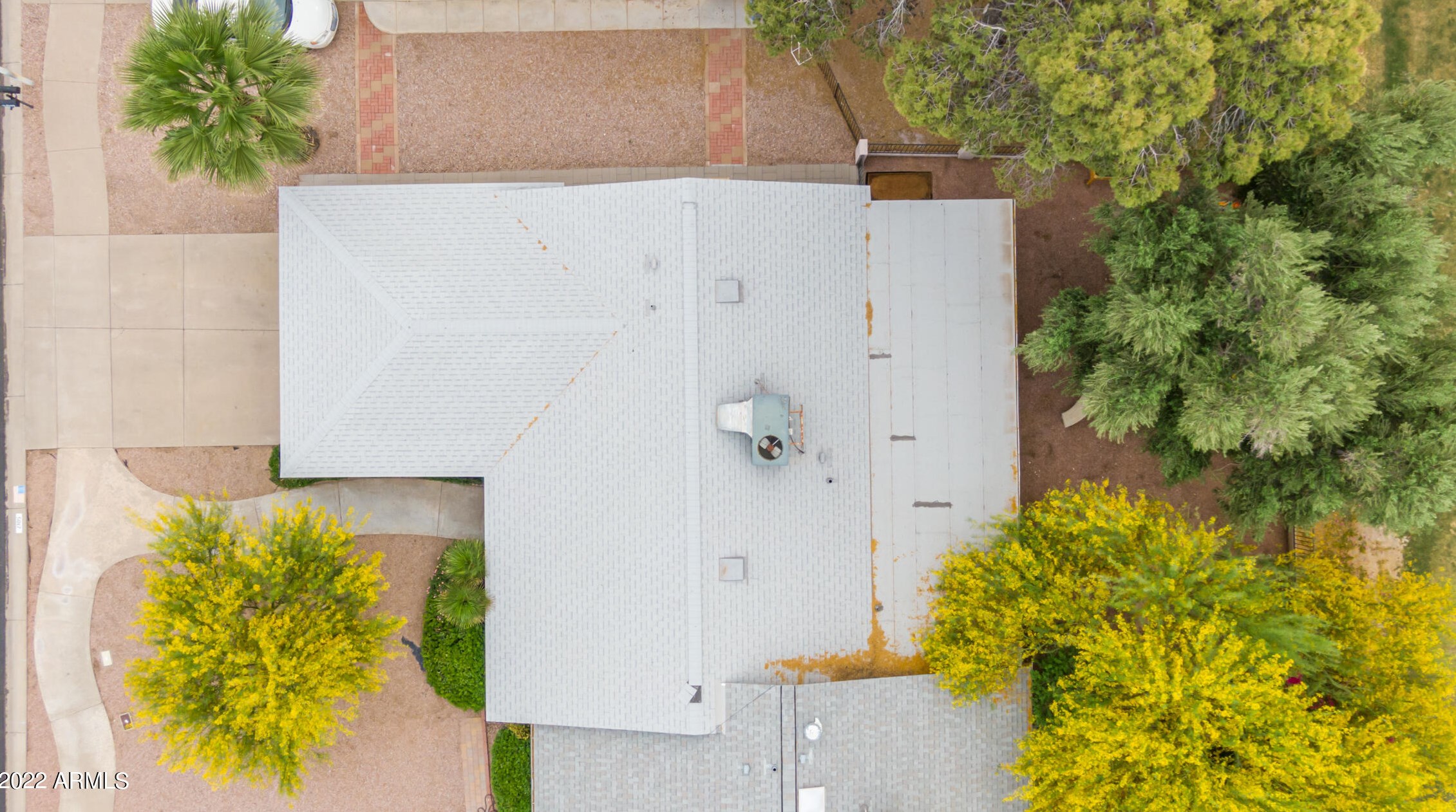 5017 Mesquite Wood Ct, Phoenix AZ 85044-1721 exterior