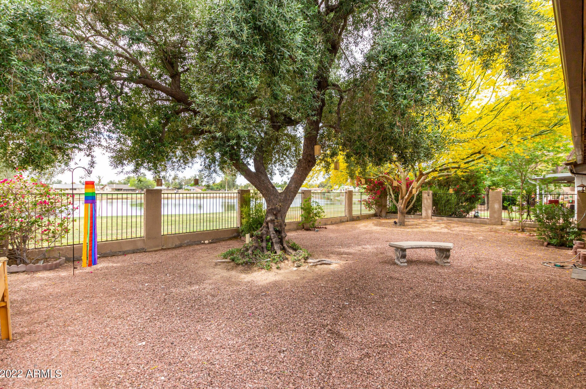 5017 Mesquite Wood Ct, Phoenix AZ 85044-1721 exterior