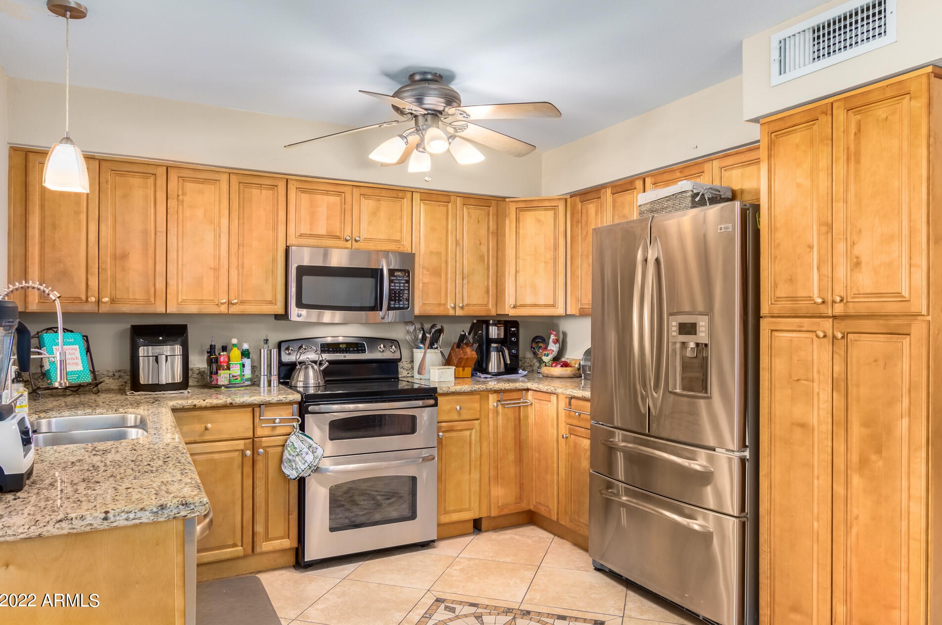 5017 Mesquite Wood Ct, Phoenix AZ 85044-1721 exterior