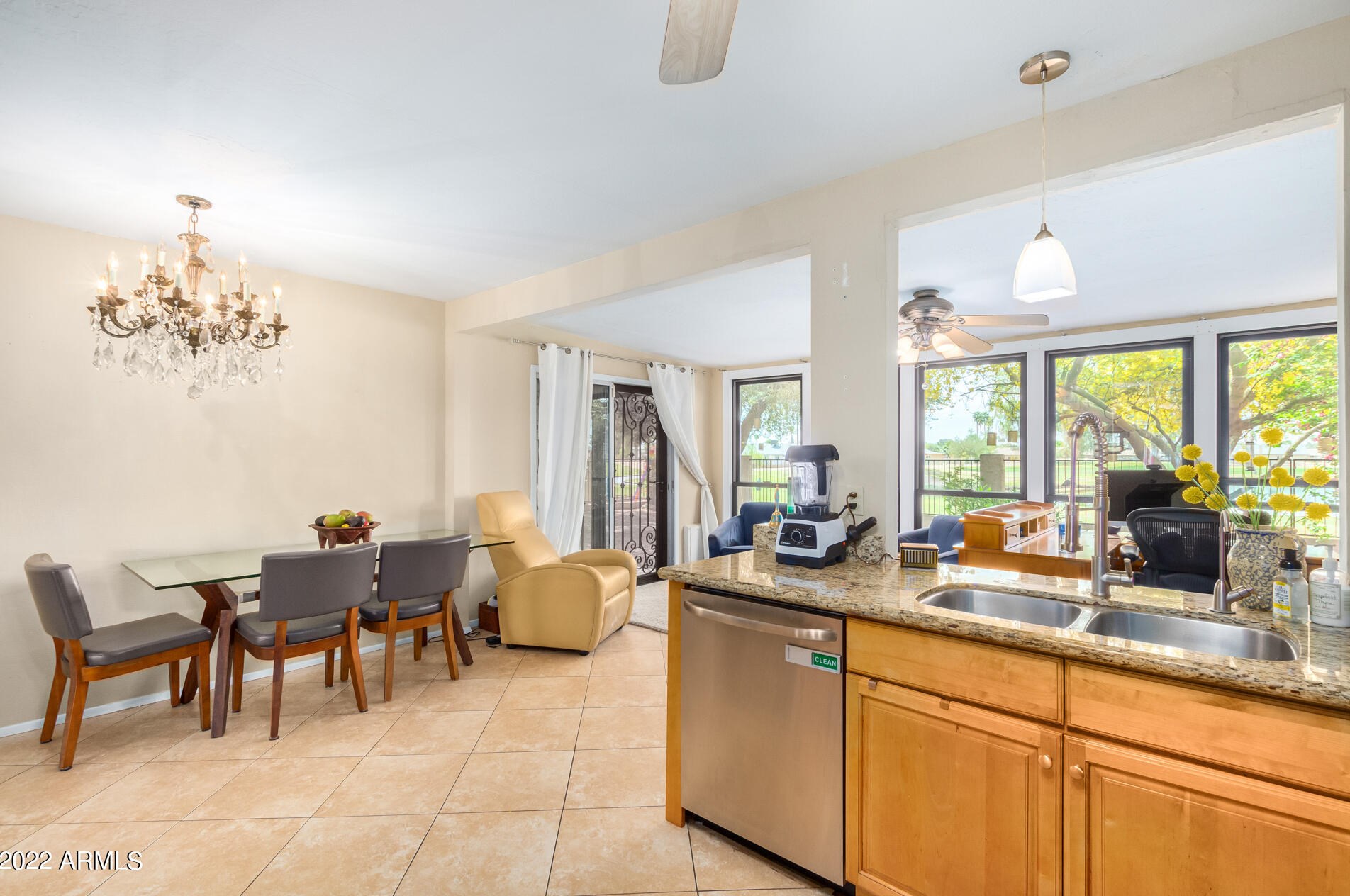 5017 Mesquite Wood Ct, Phoenix AZ 85044-1721 exterior