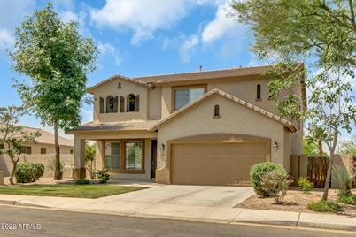 3645 E Meadowview Drive - Photo 1