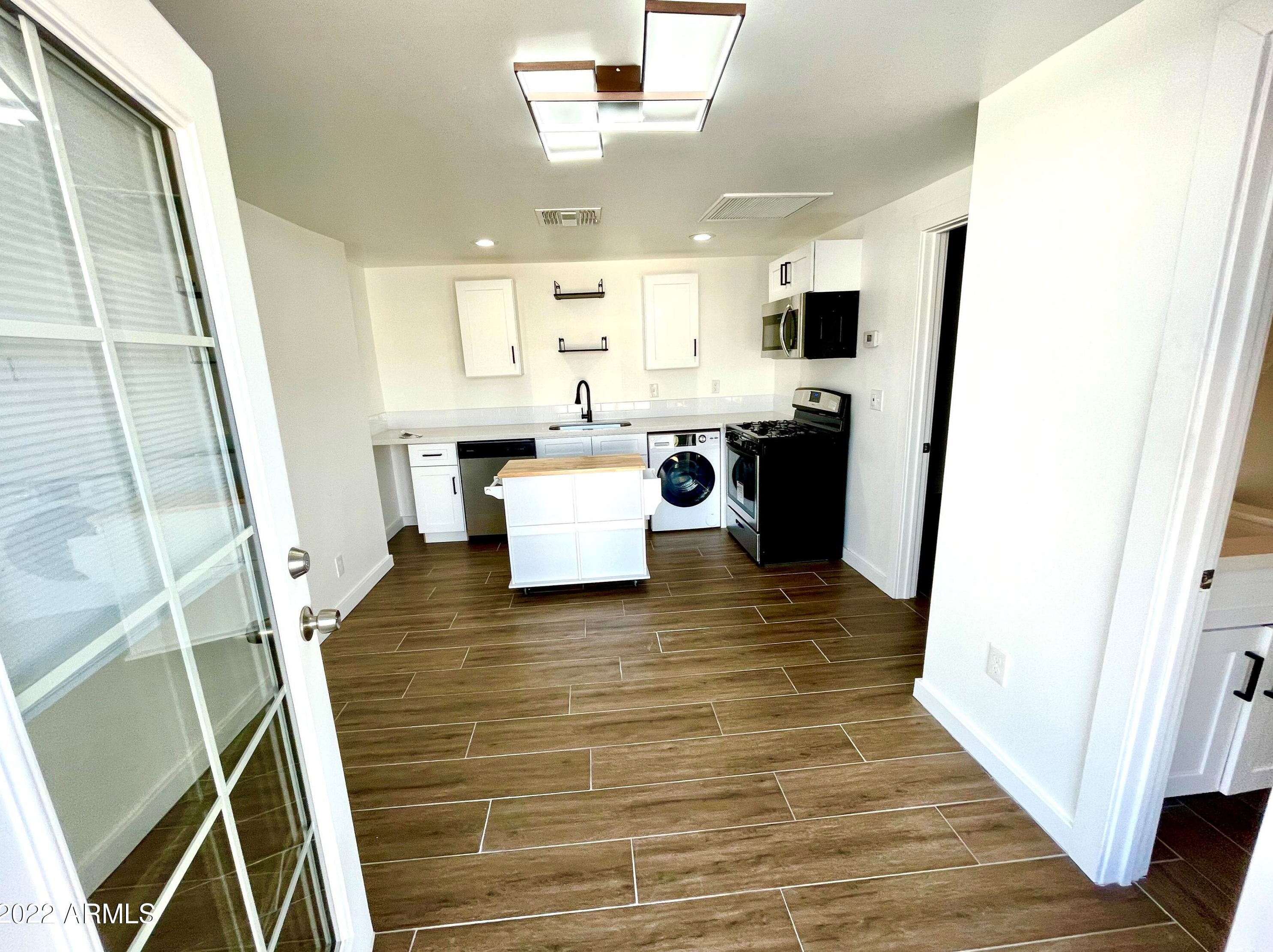 1606 Taylor St, Phoenix AZ  85007-2412 exterior