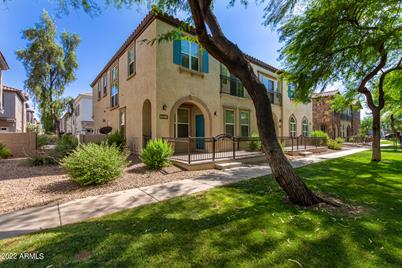 4714 E Waterman Street #101 - Photo 1