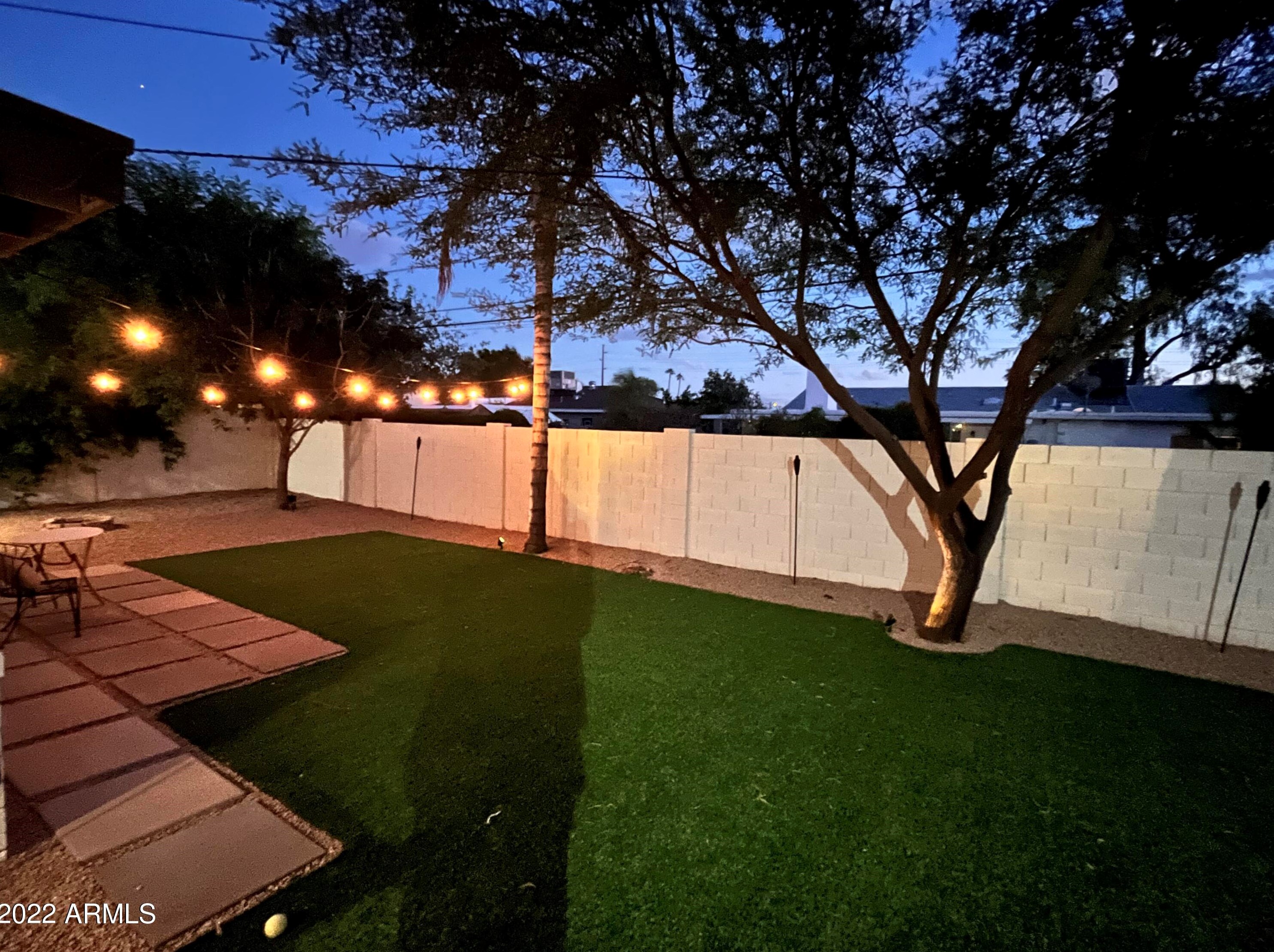 2509 Minnezona Ave, Phoenix AZ  85016-4953 exterior