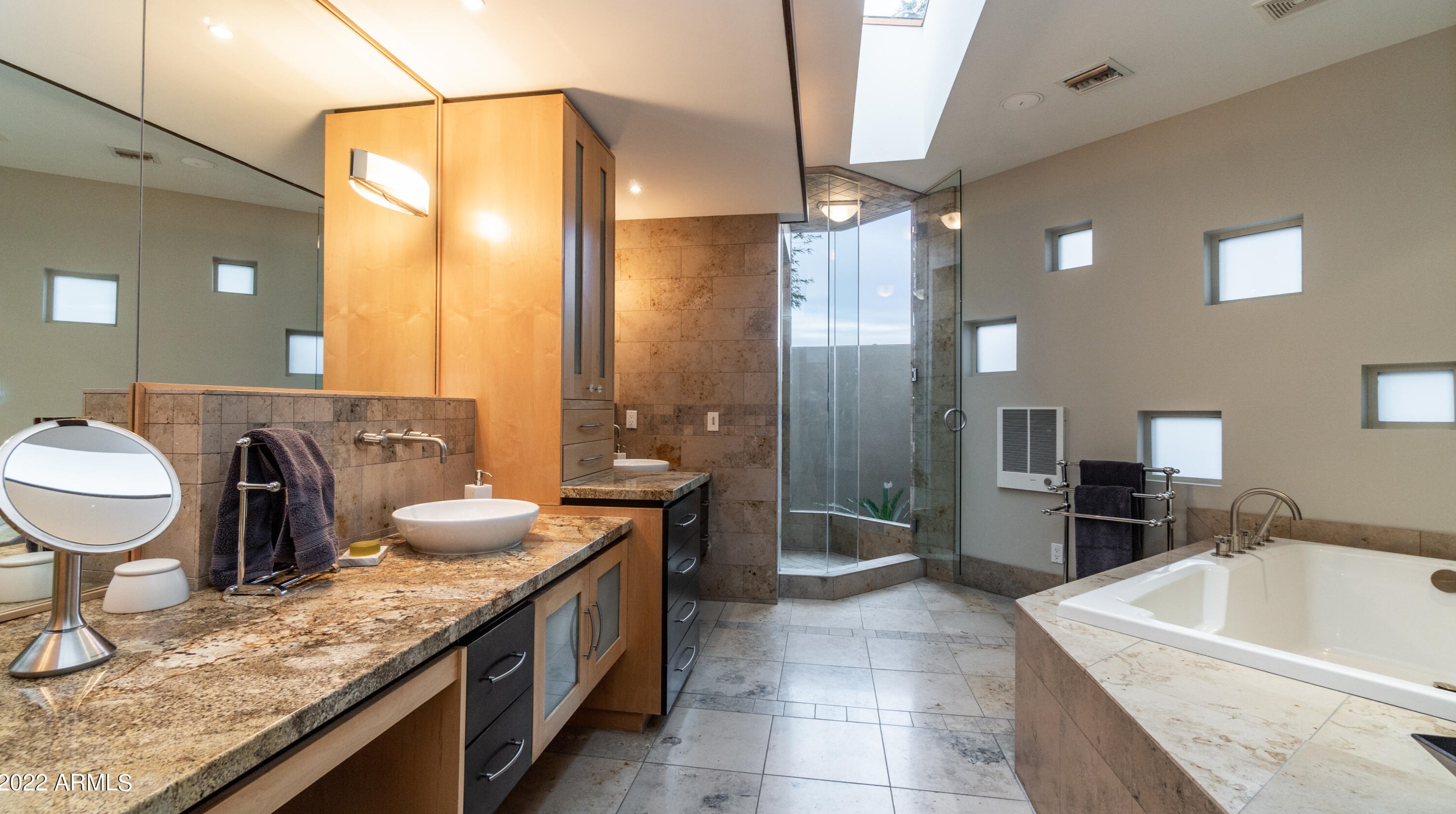 3622 Kachina Dr, Phoenix AZ 85044-3431 exterior