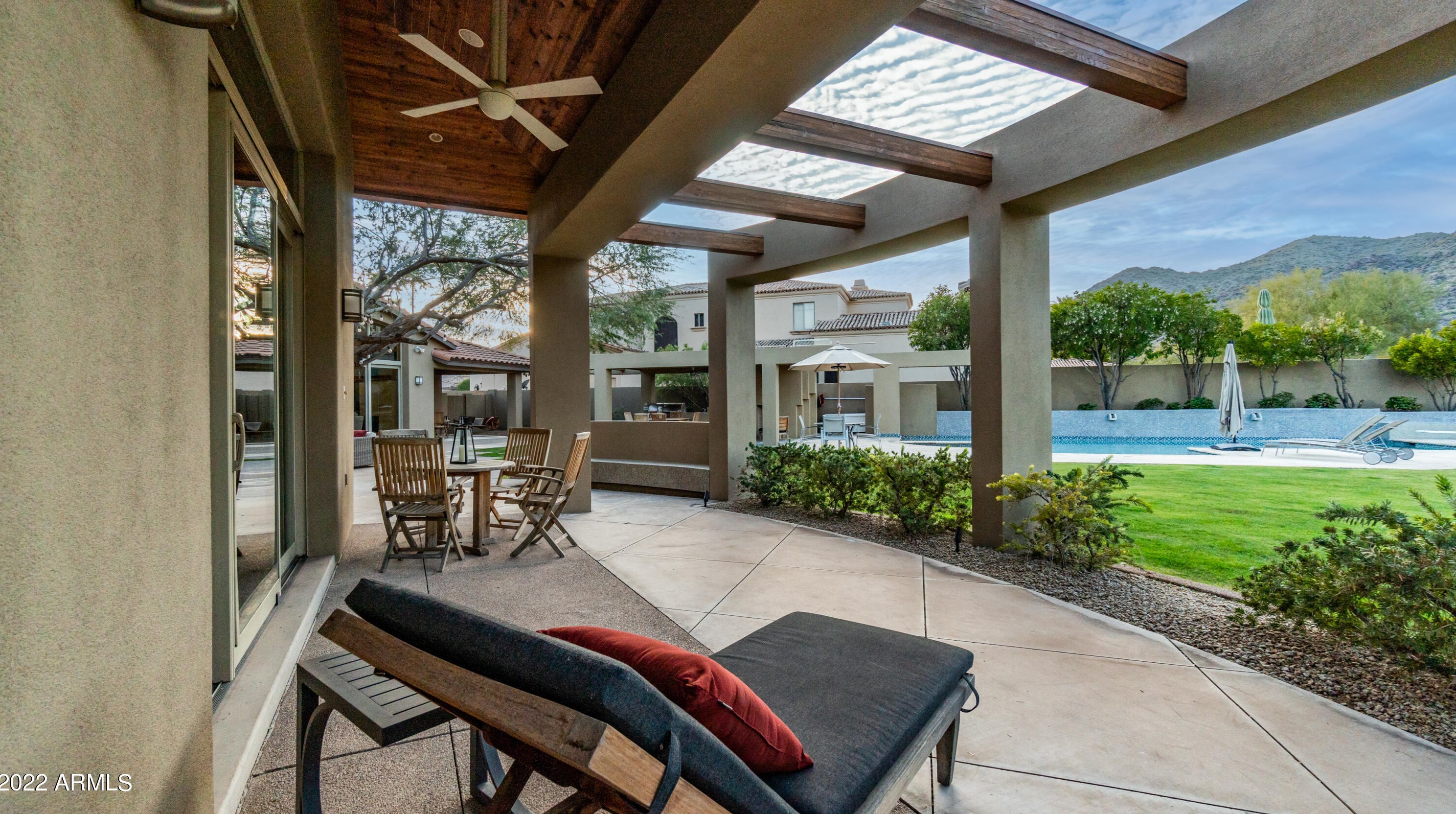 3622 Kachina Dr, Phoenix AZ 85044-3431 exterior