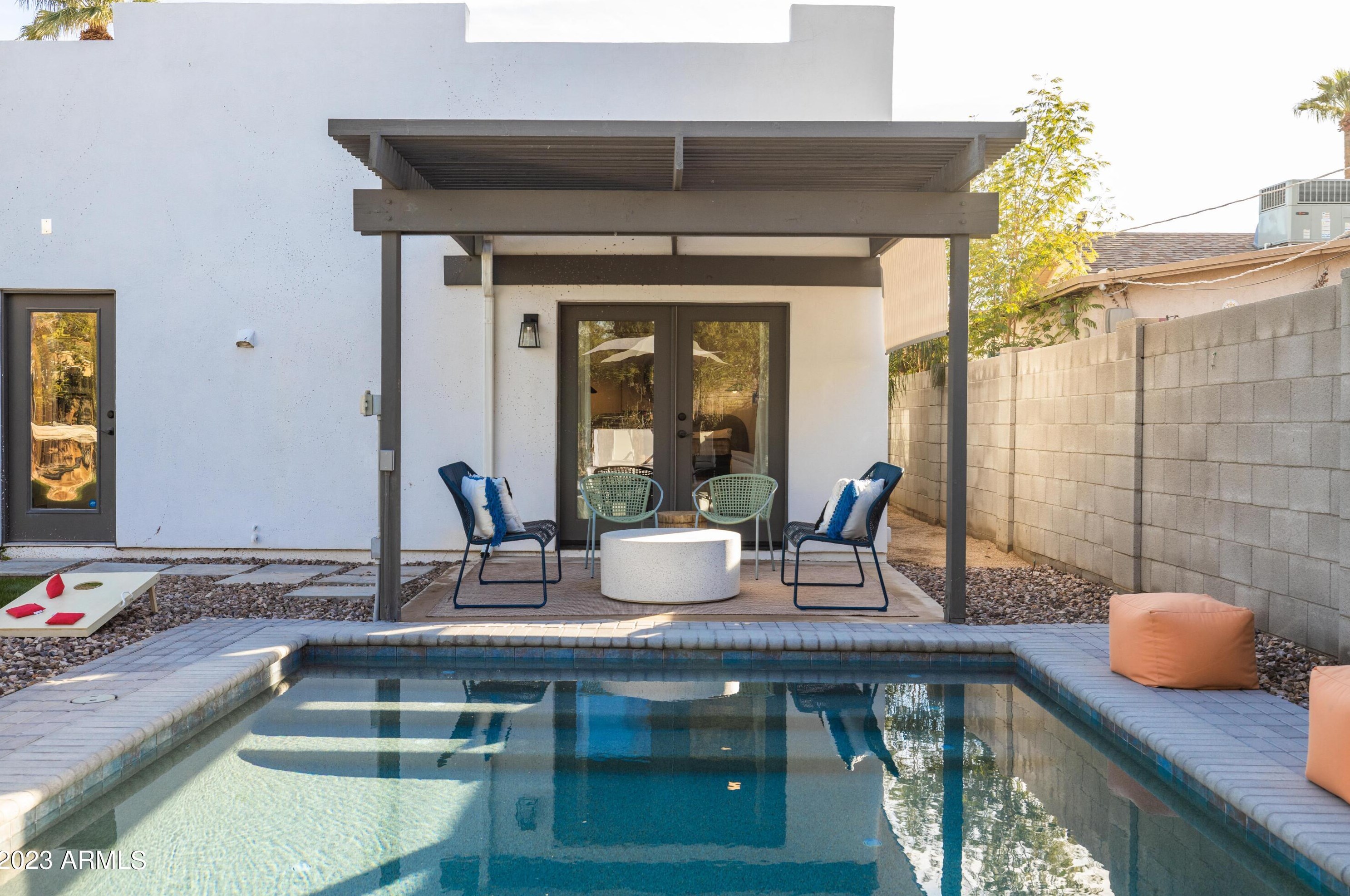 52 Lewis Ave, Phoenix AZ  85003-1037 exterior