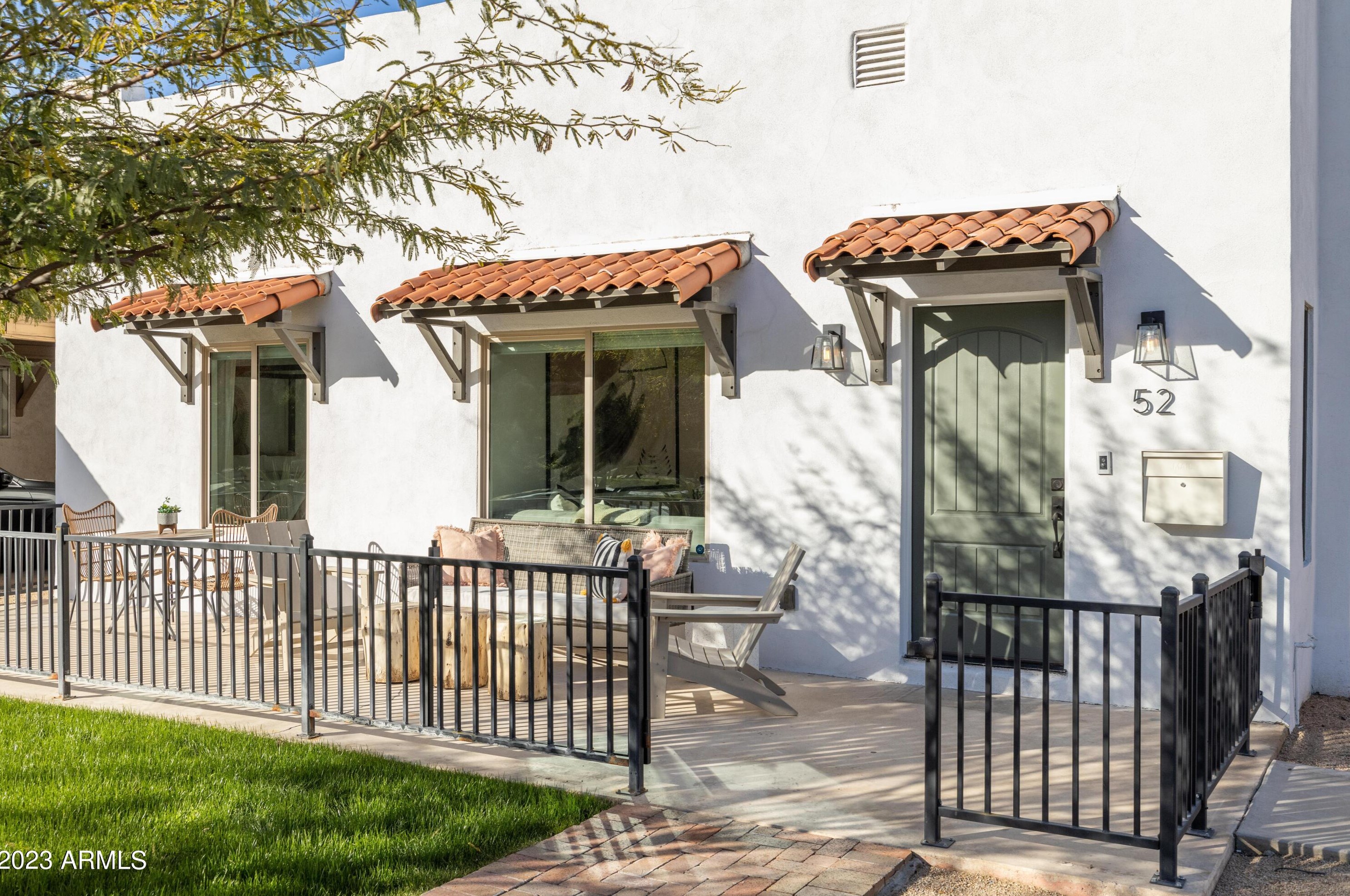 52 Lewis Ave, Phoenix AZ  85003-1037 exterior