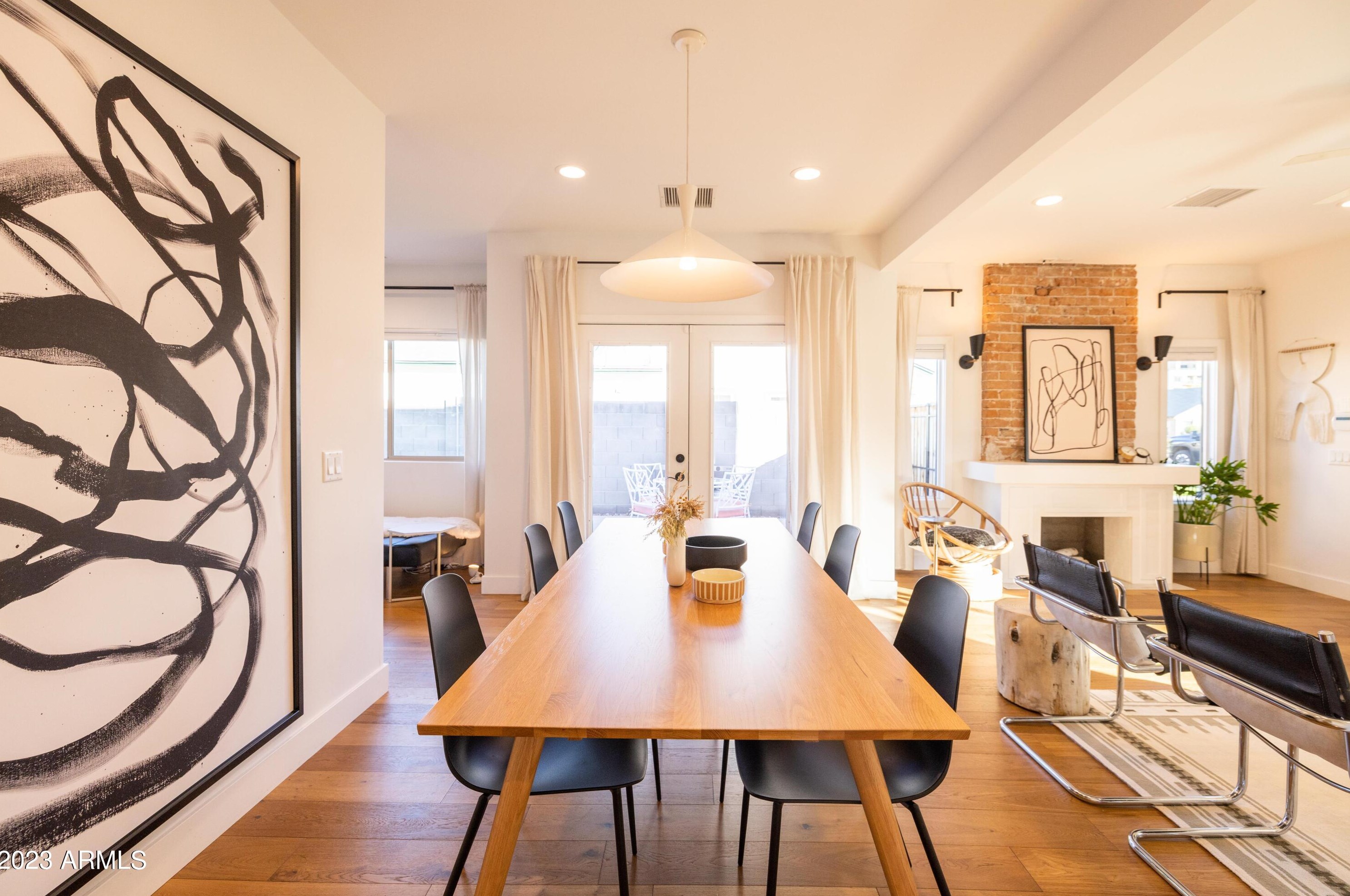 52 Lewis Ave, Phoenix AZ  85003-1037 exterior