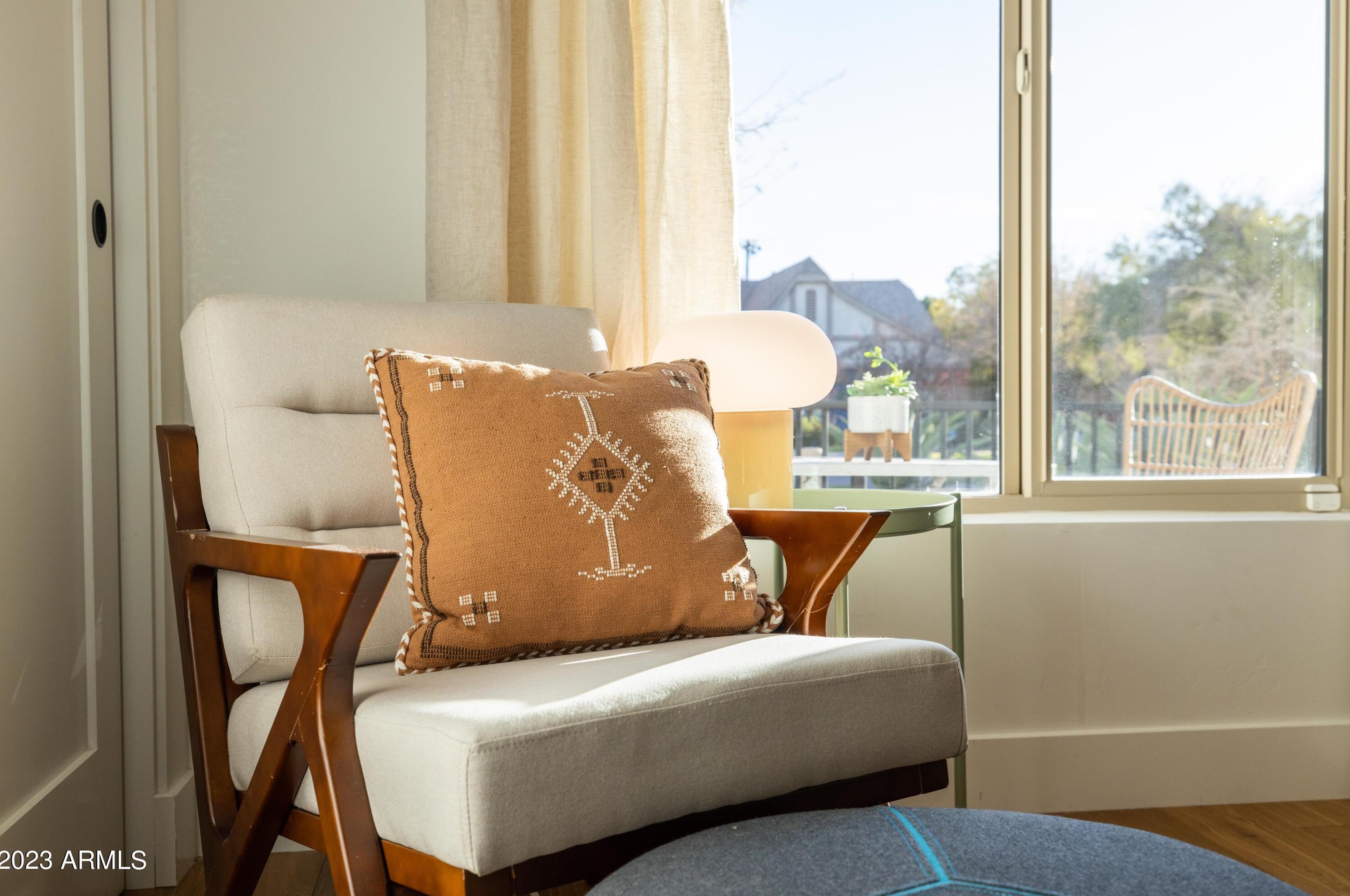 52 Lewis Ave, Phoenix AZ  85003-1037 exterior