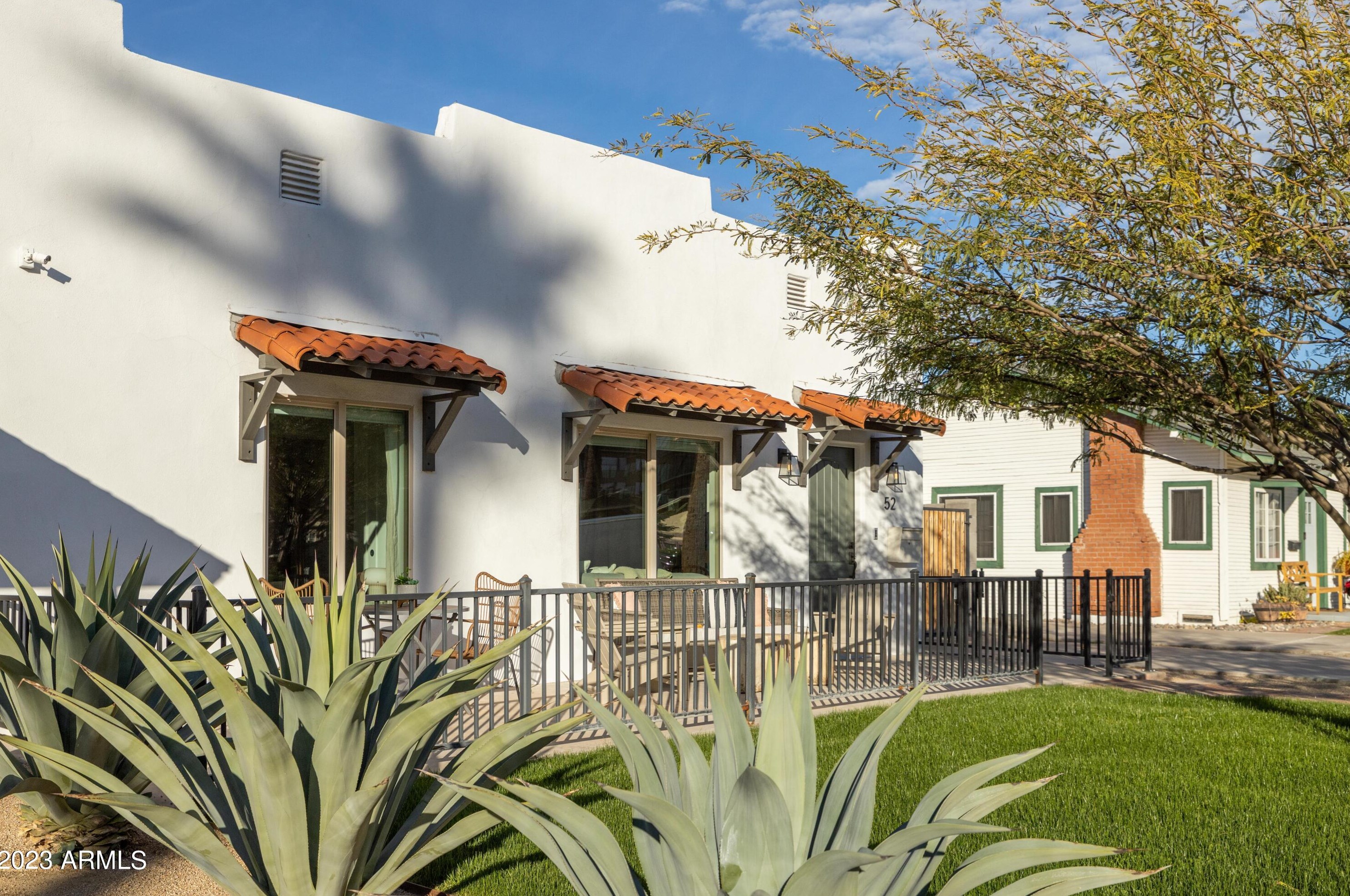 52 Lewis Ave, Phoenix AZ  85003-1037 exterior