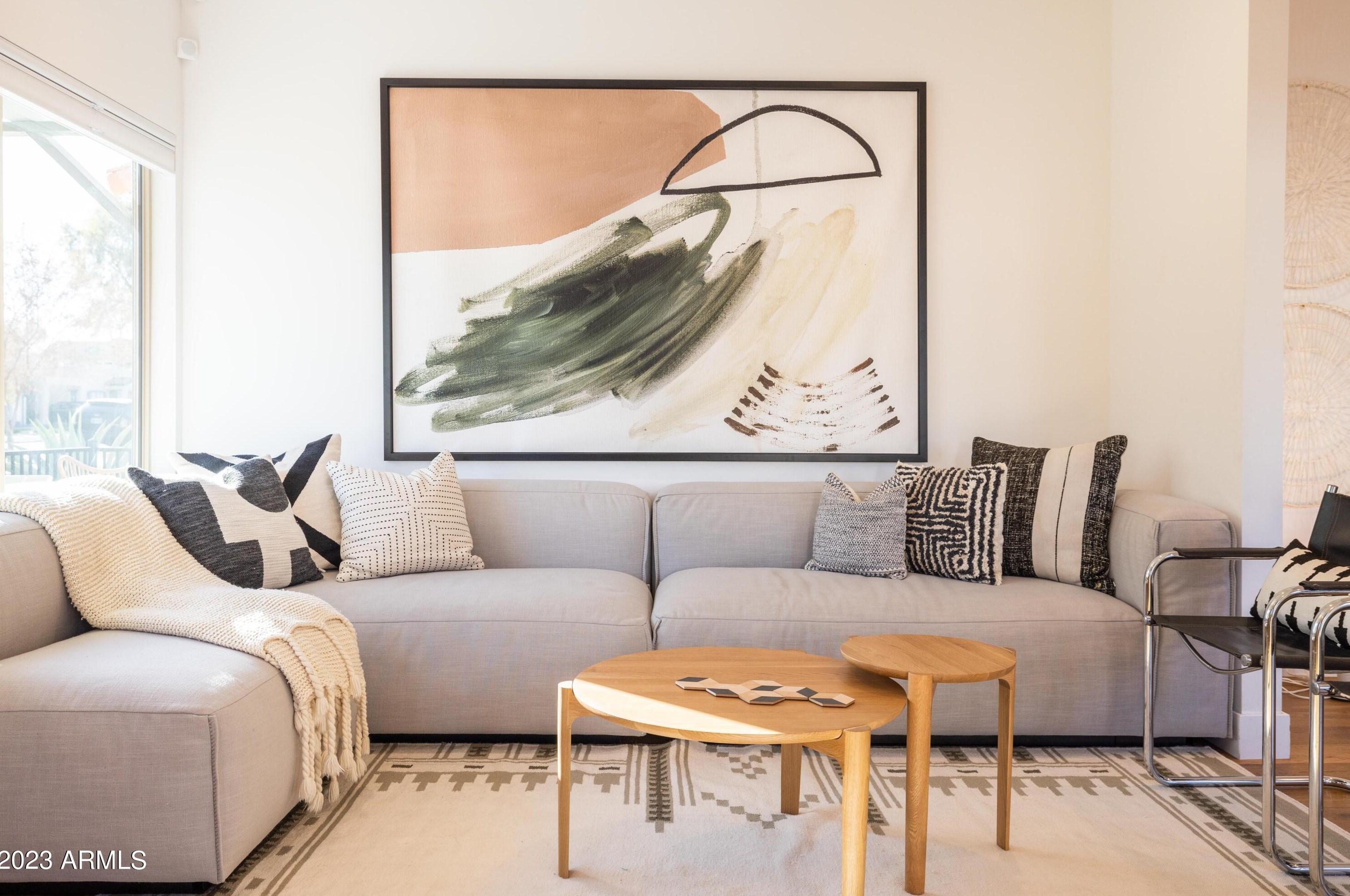 52 Lewis Ave, Phoenix AZ  85003-1037 exterior