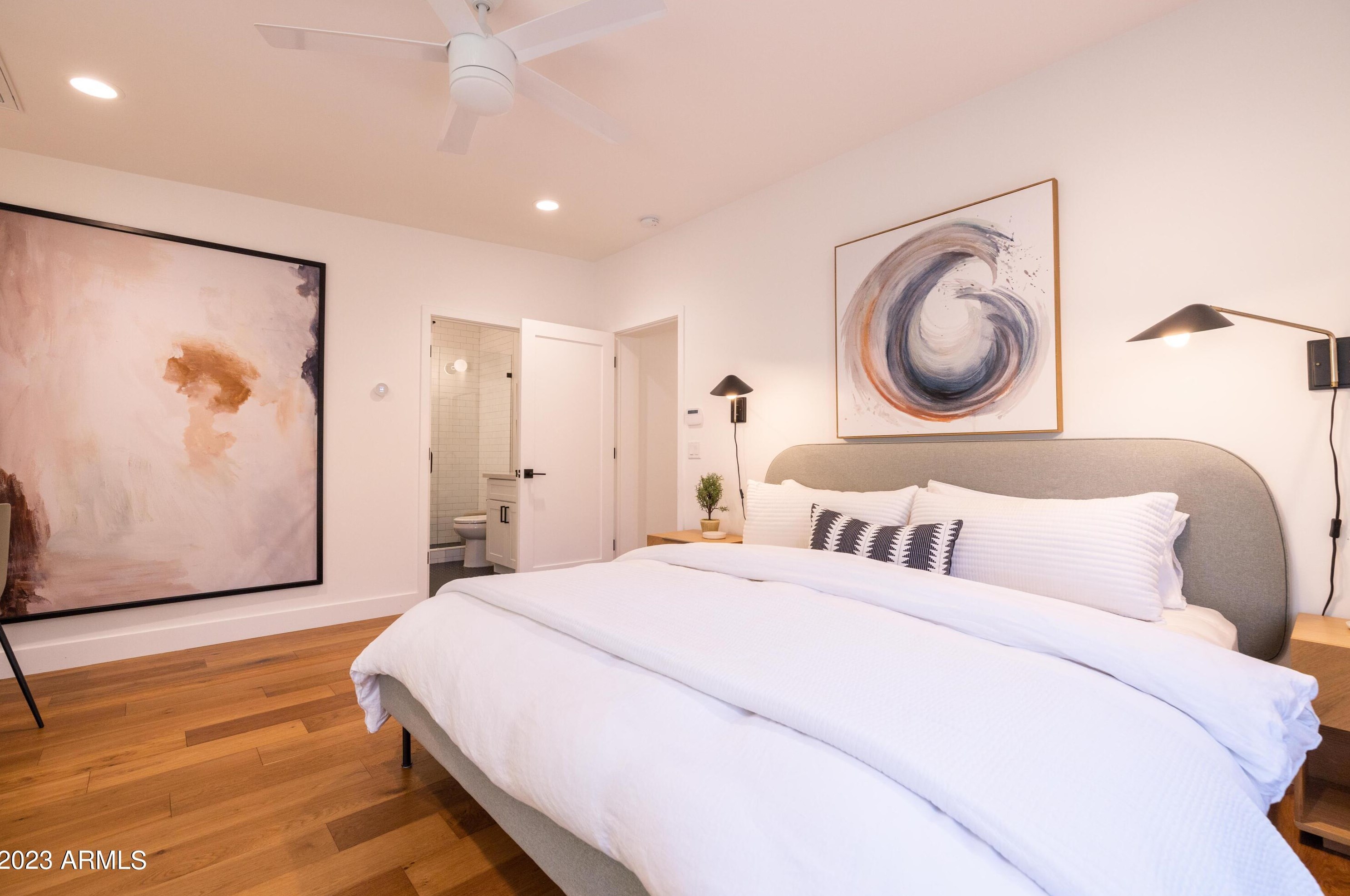 52 Lewis Ave, Phoenix AZ  85003-1037 exterior