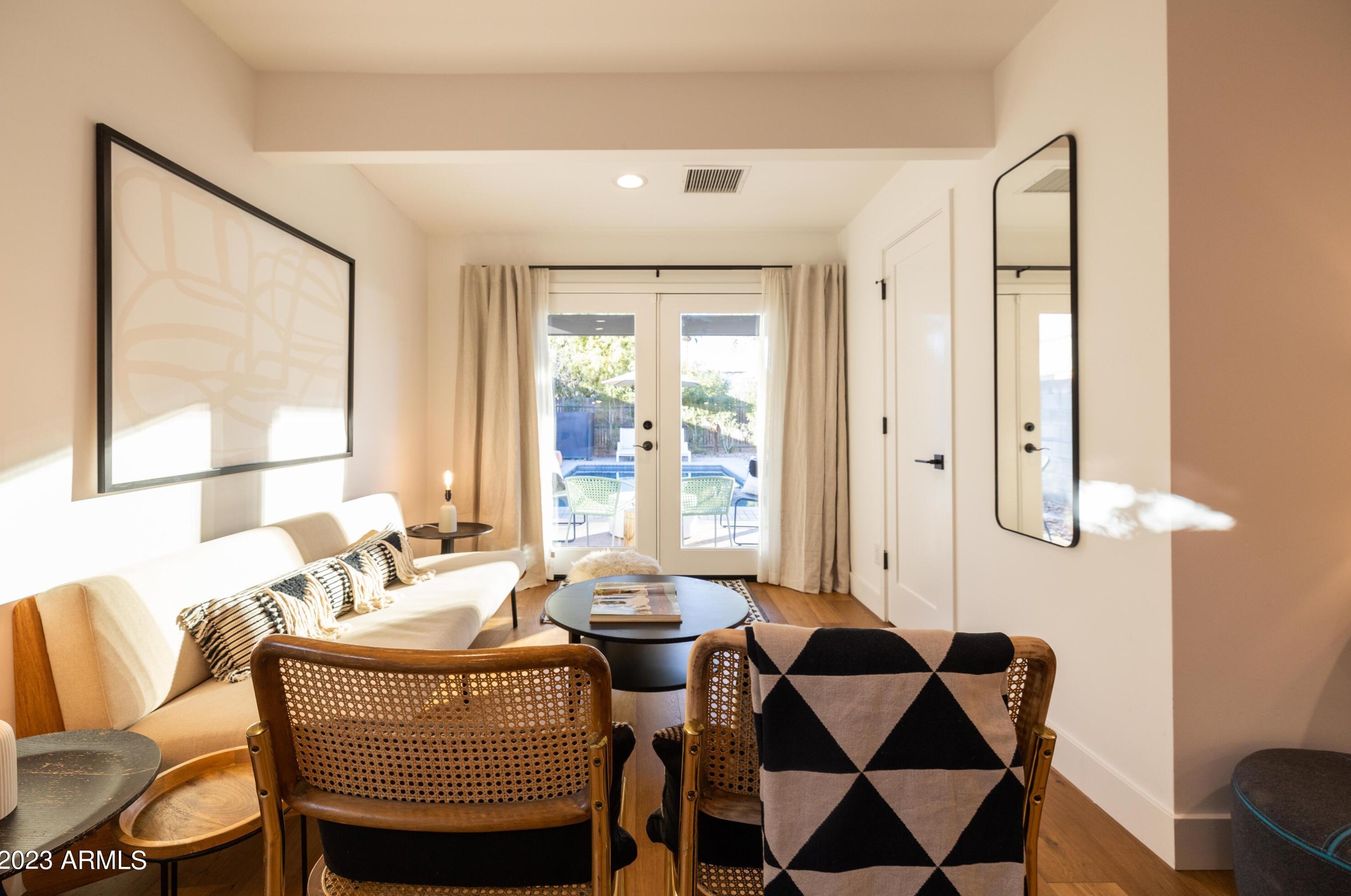 52 Lewis Ave, Phoenix AZ  85003-1037 exterior