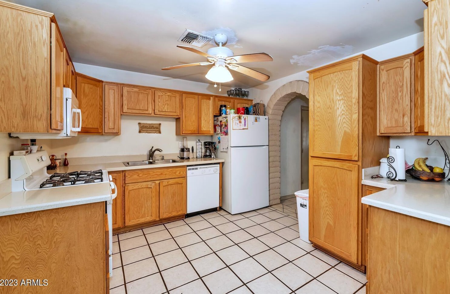 2841 Turney Ave, Phoenix AZ 85016-5849 exterior