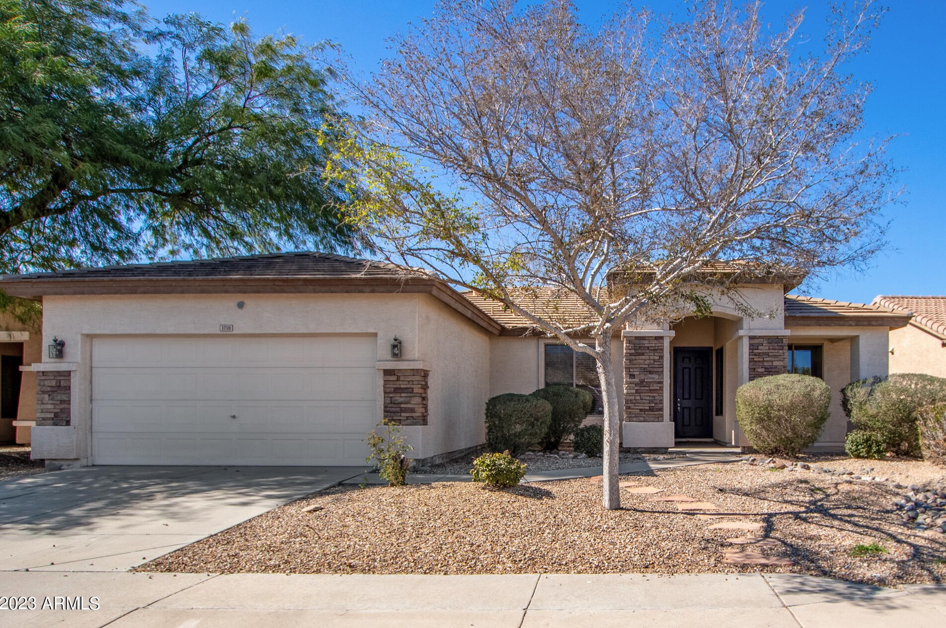 1710 159th Ave, Goodyear AZ  85338-3310 exterior