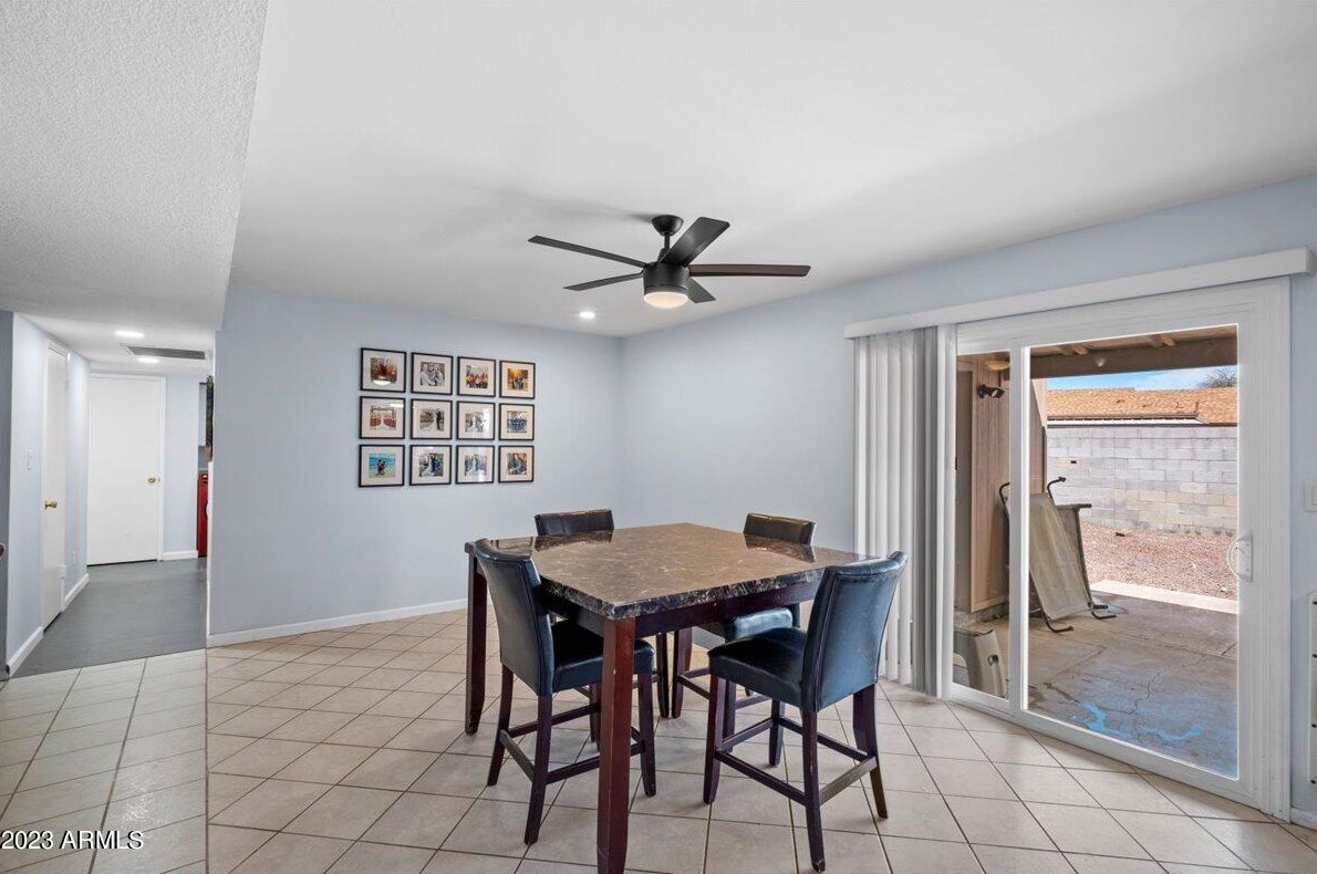 1460 Tonopah Dr, Phoenix AZ  85027-3654 exterior
