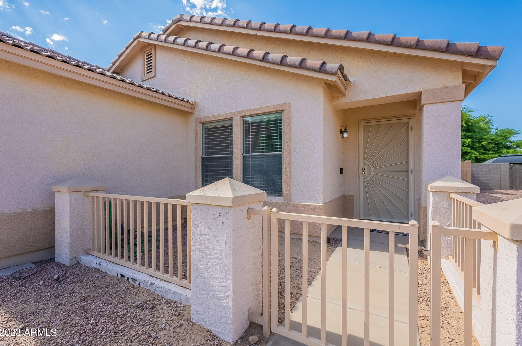 1010 Gwen St, Phoenix AZ  85042-7870 exterior