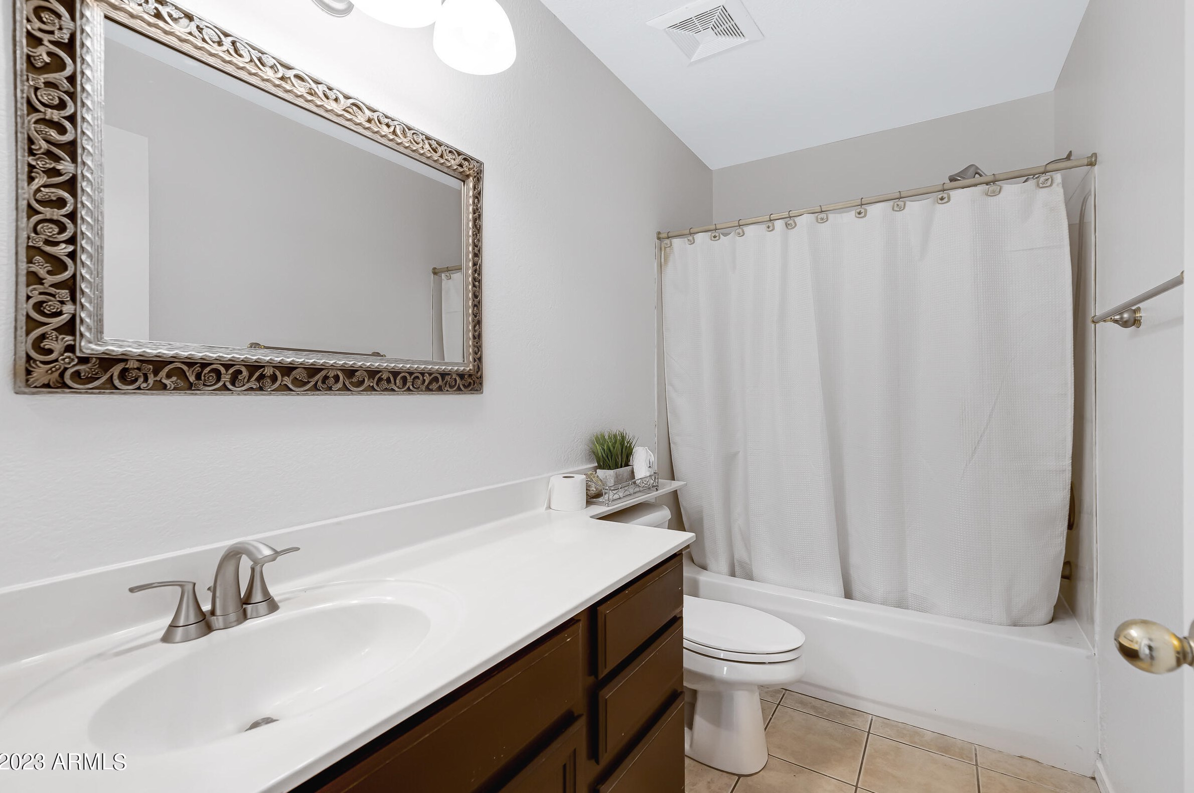 4925 Buffalo St, Chandler AZ 85226-7907 exterior