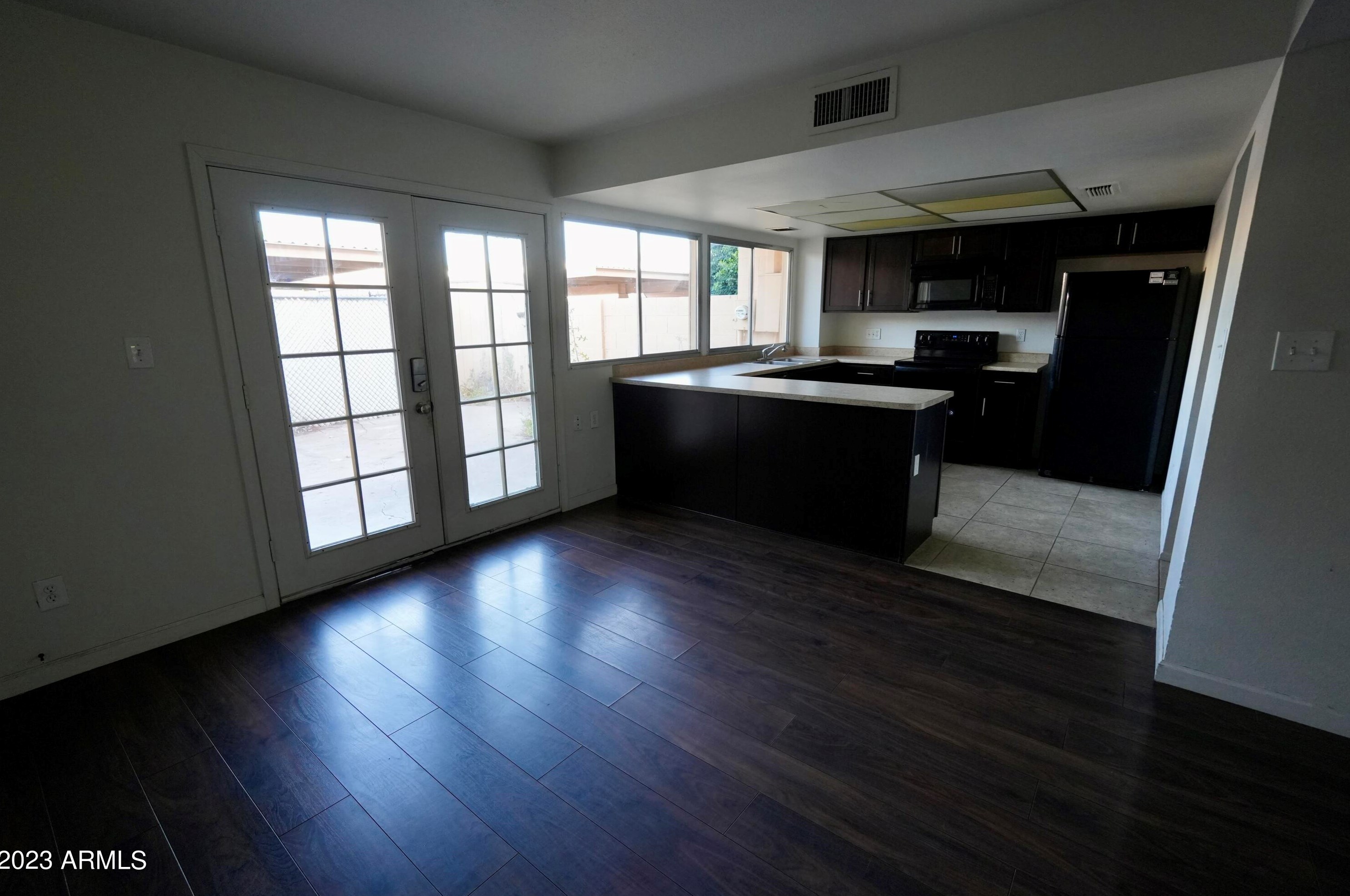 3320 Juniper St, Tempe AZ  85282-5604 exterior