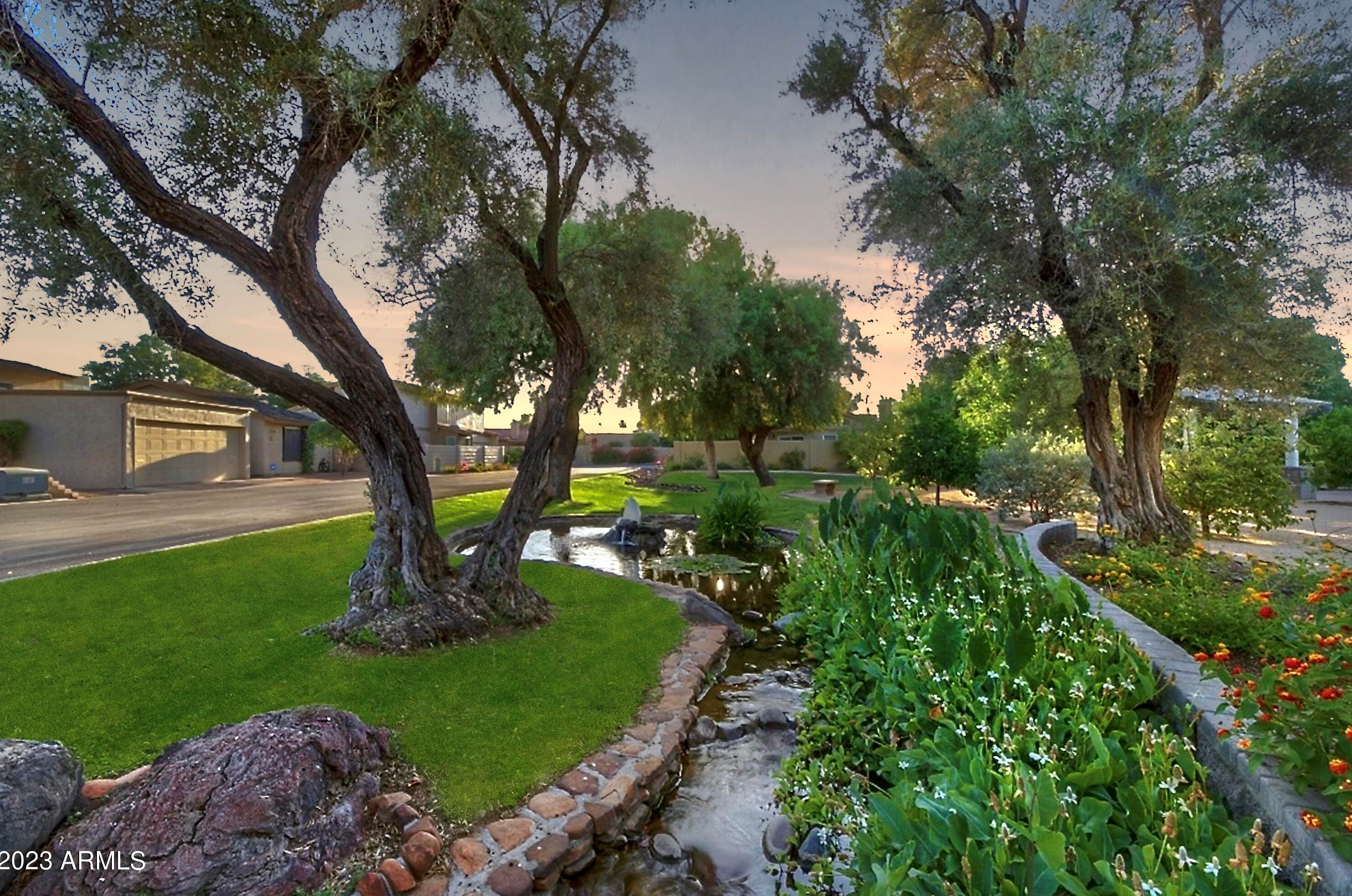 1501 Nicolet Ave, Phoenix AZ  85020-5148 exterior