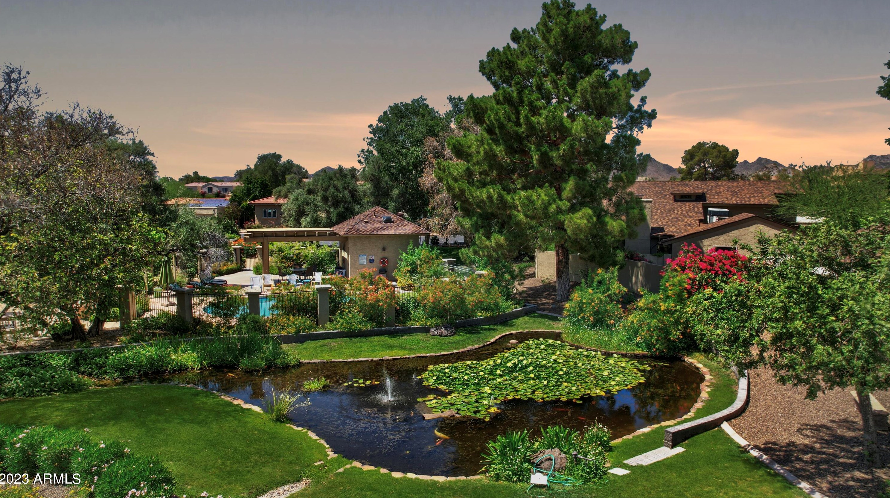 1501 Nicolet Ave, Phoenix AZ  85020-5148 exterior