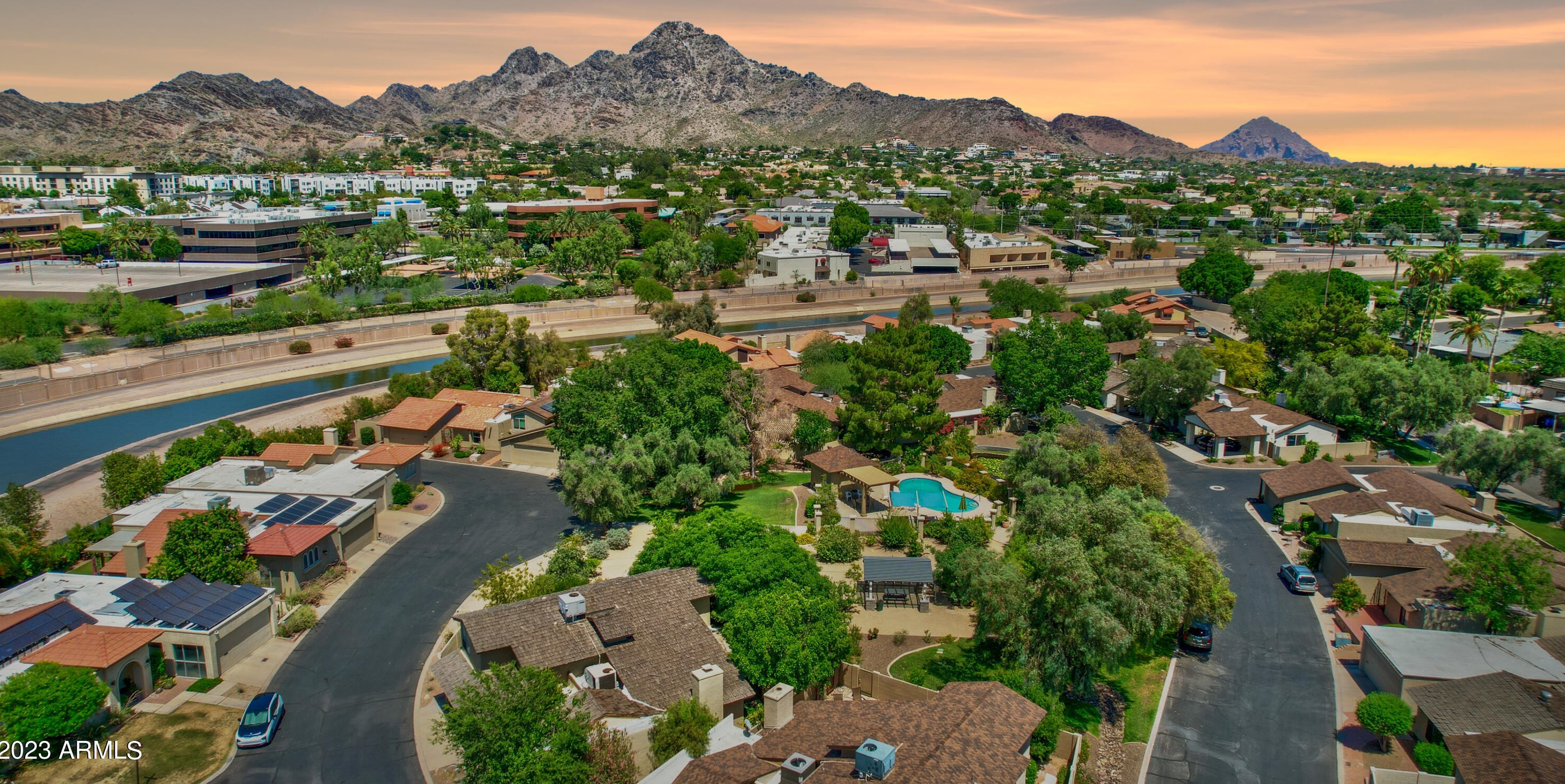 1501 Nicolet Ave, Phoenix AZ  85020-5148 exterior