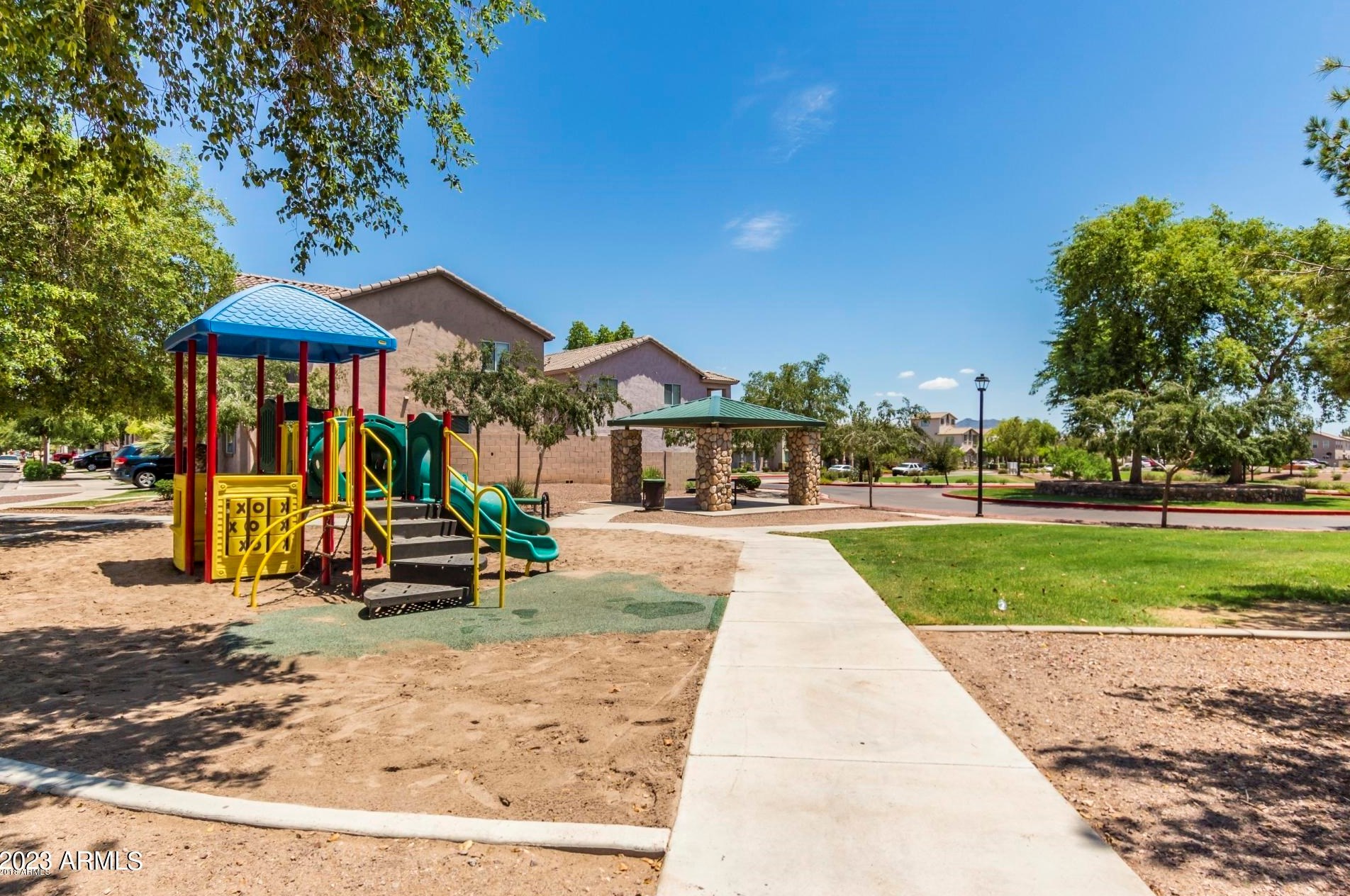 5436 Warner St, Phoenix AZ  85043-4704 exterior