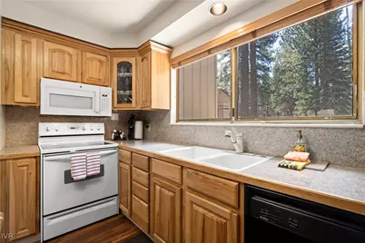 321 Ski Way #24, Incline Village, NV 89451 - Photo 7