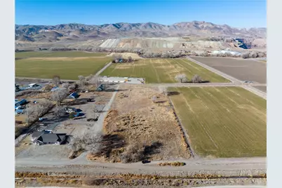 14 Ashley, Yerington, NV 89447 - Photo 23